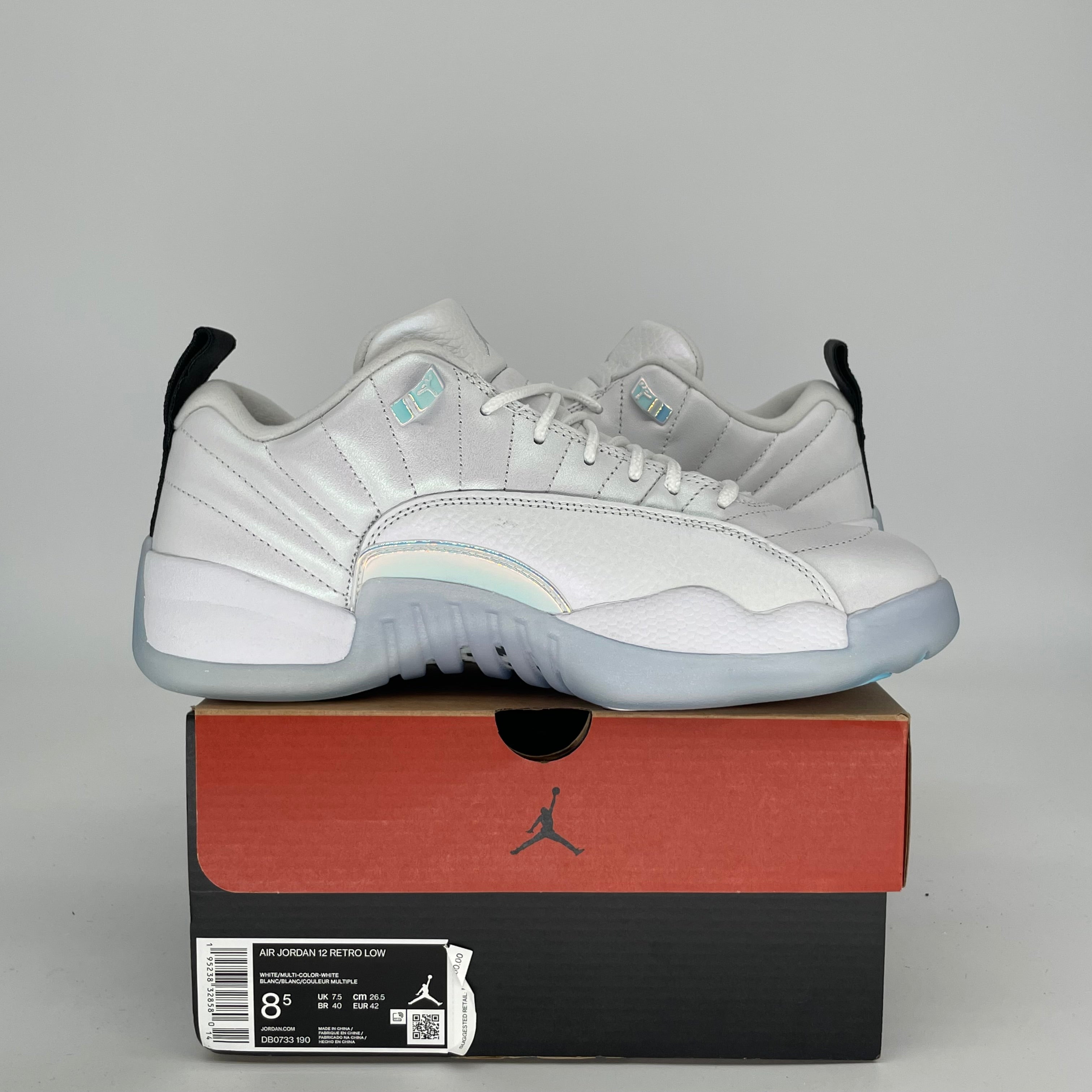 AIR JORDAN 12 LOW EASTER SIZE 8.5 DB0733-190