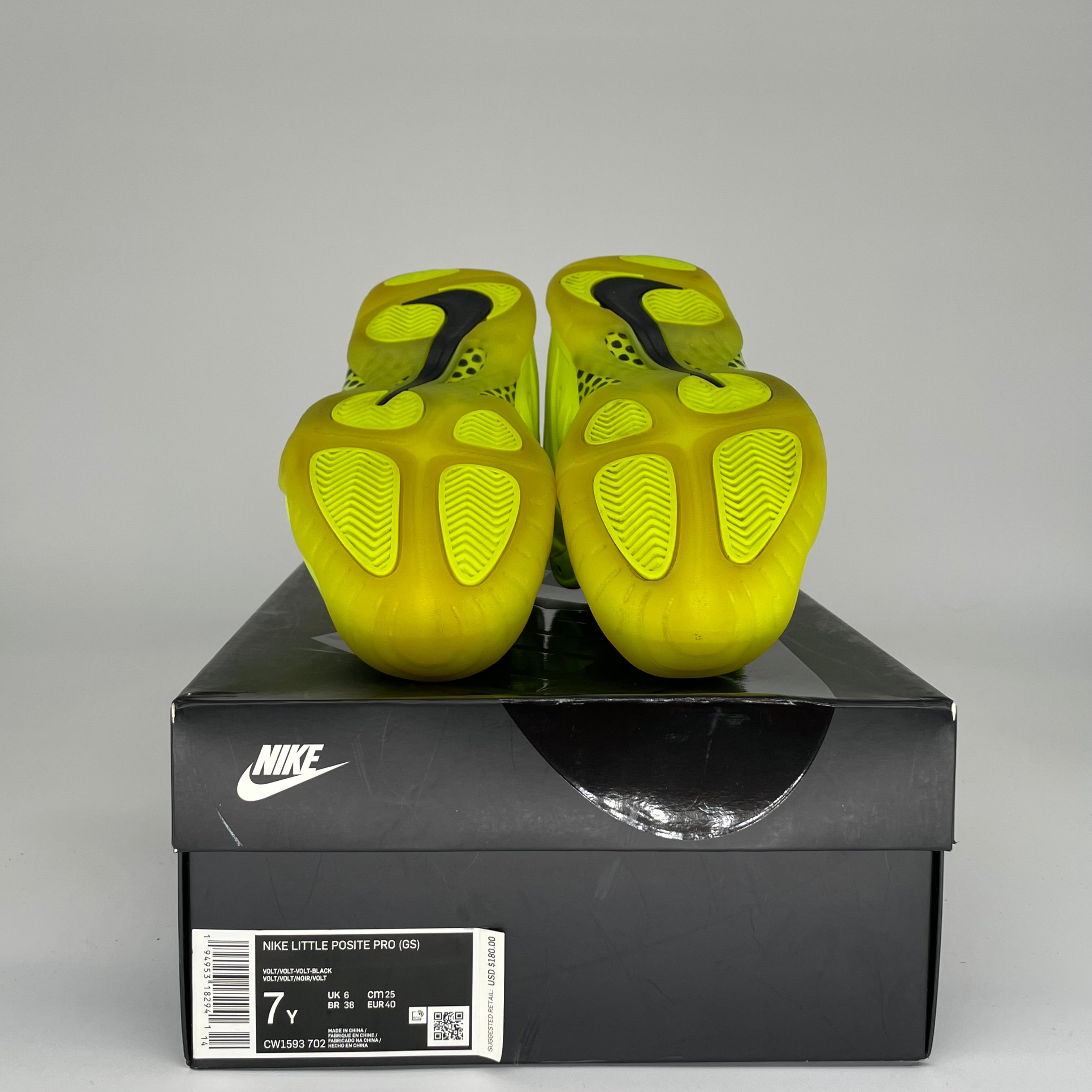 NIKE AIR FOAMPOSITE PRO VOLT SIZE 7Y 644792-700/CW1593-702