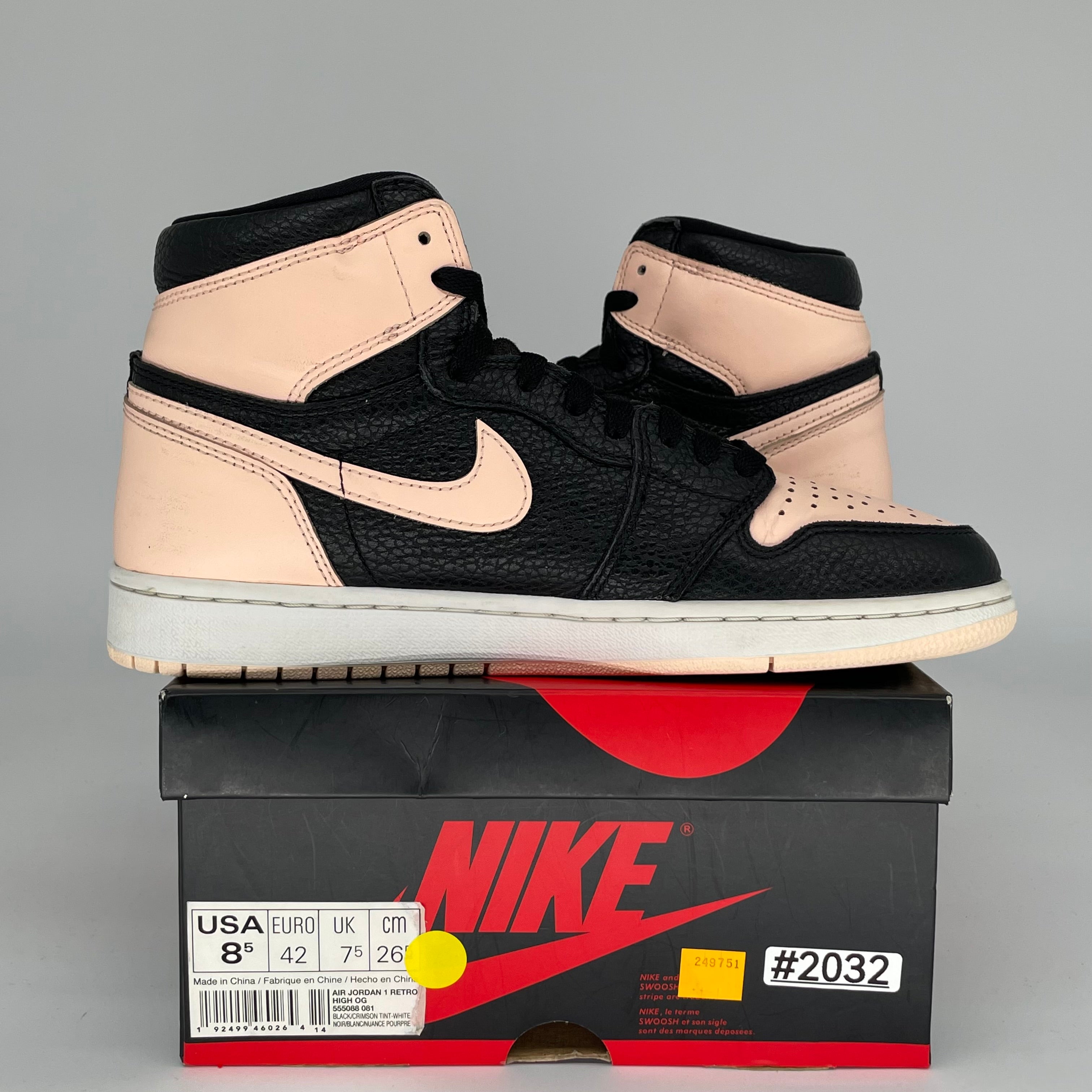 AIR JORDAN 1 CRIMSON TINT SIZE 8.5 555088-081