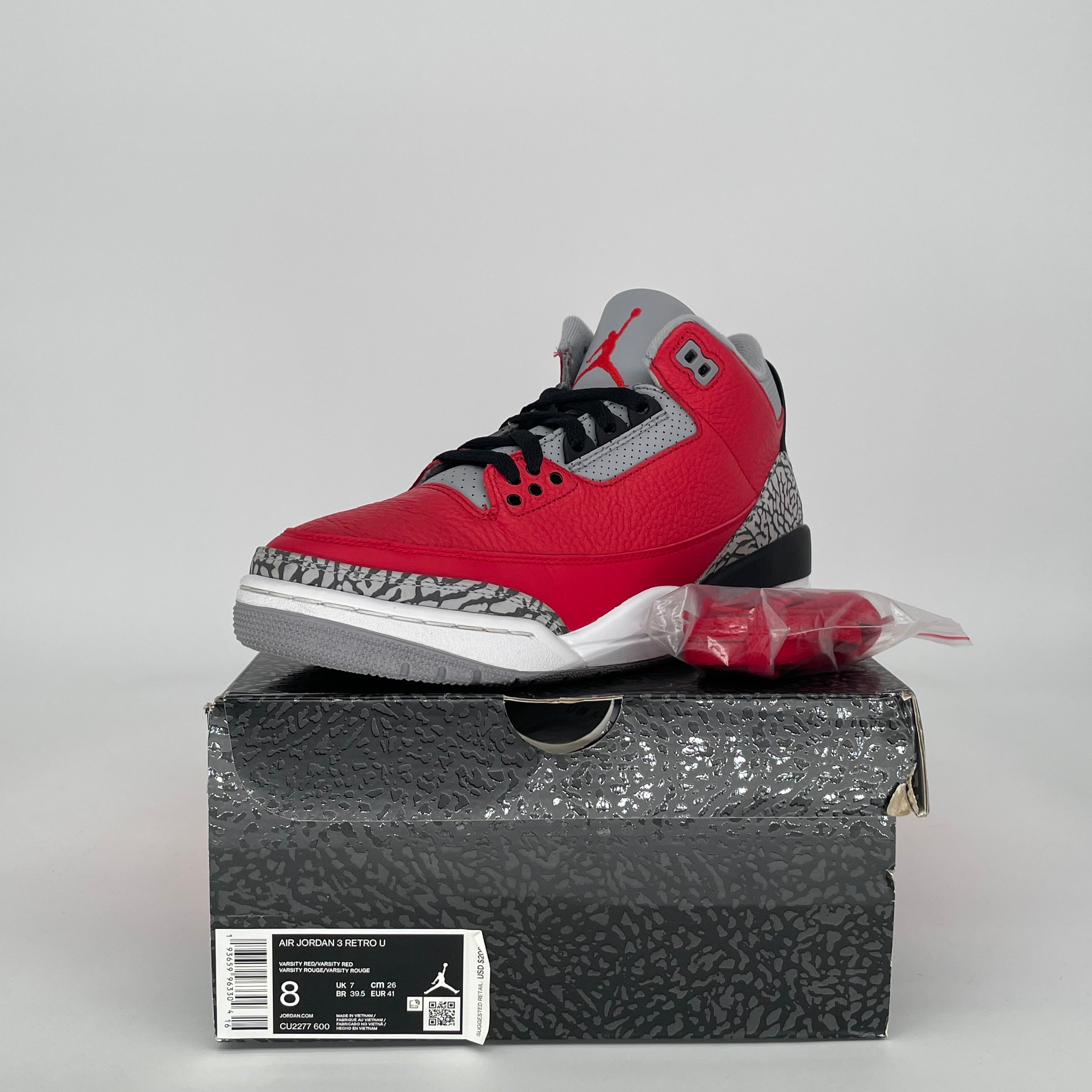 AIR JORDAN 3 UNITE CHI SIZE 8 CU2277-600