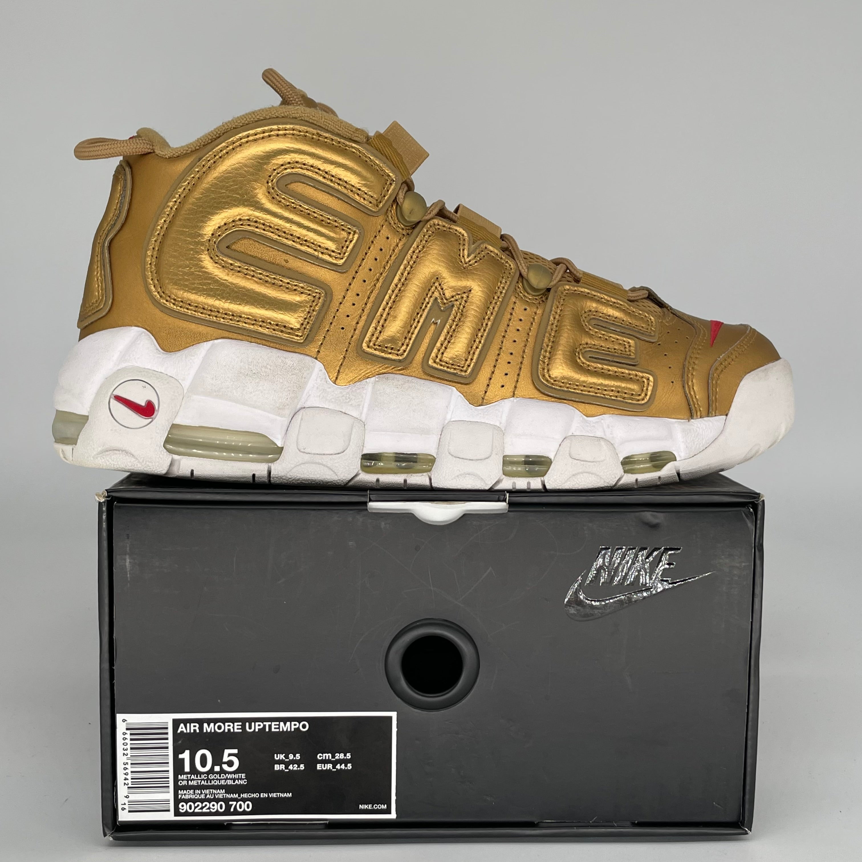 NIKE AIR UPTEMPO SUPREME GOLD SIZE 10.5 902290-700