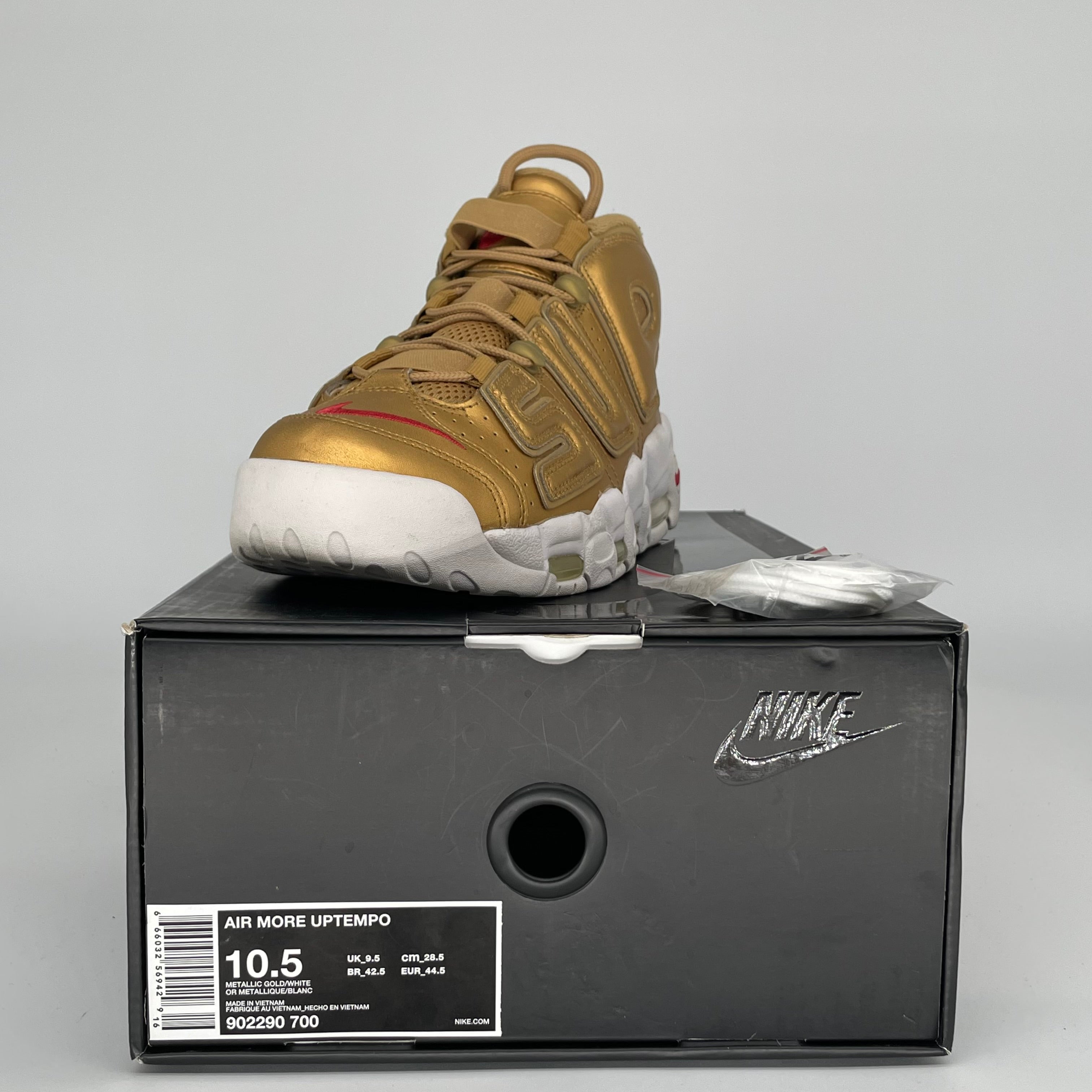 NIKE AIR UPTEMPO SUPREME GOLD SIZE 10.5 902290-700