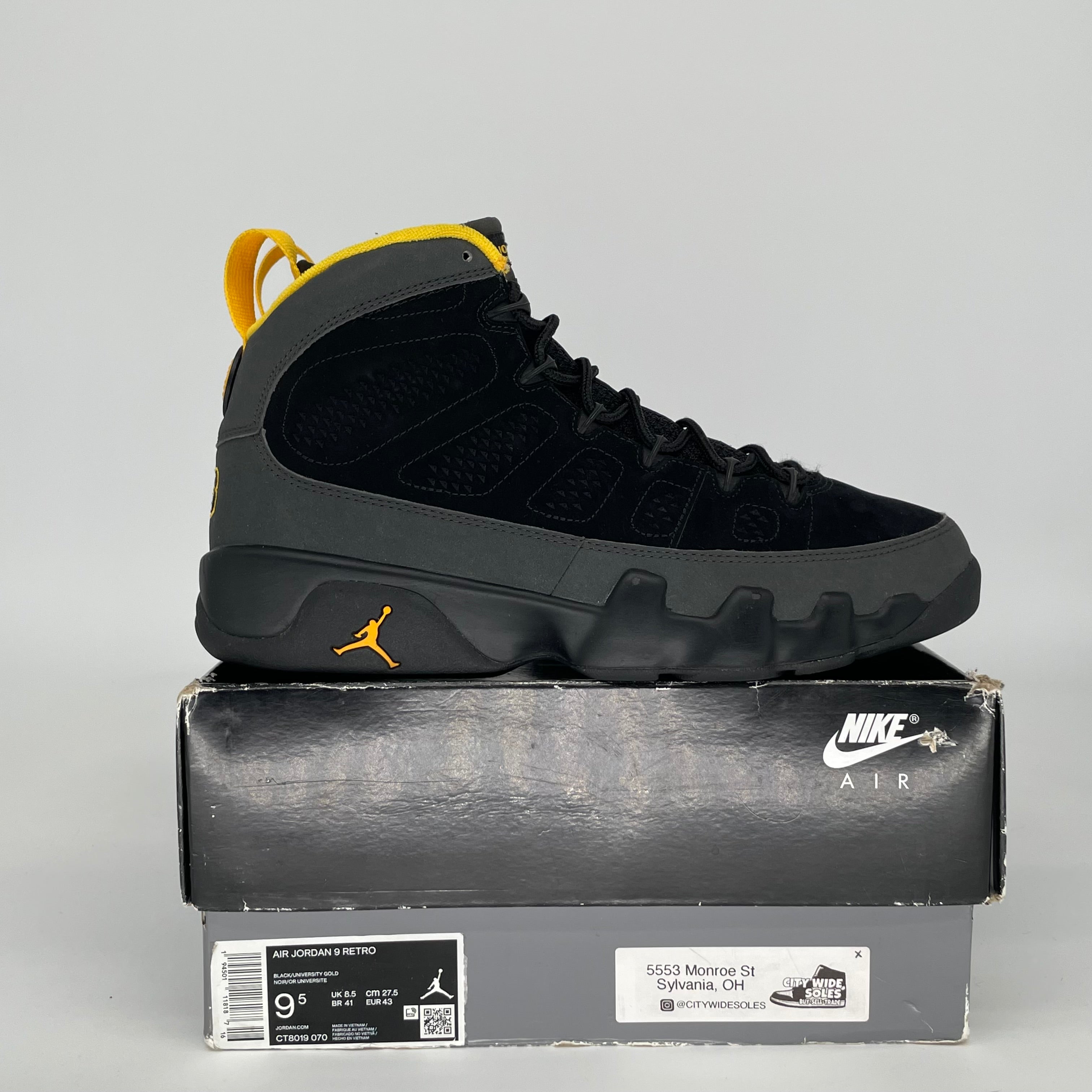 AIR JORDAN 9 UNIVERSITY GOLD SIZE 9.5 CT8019-070