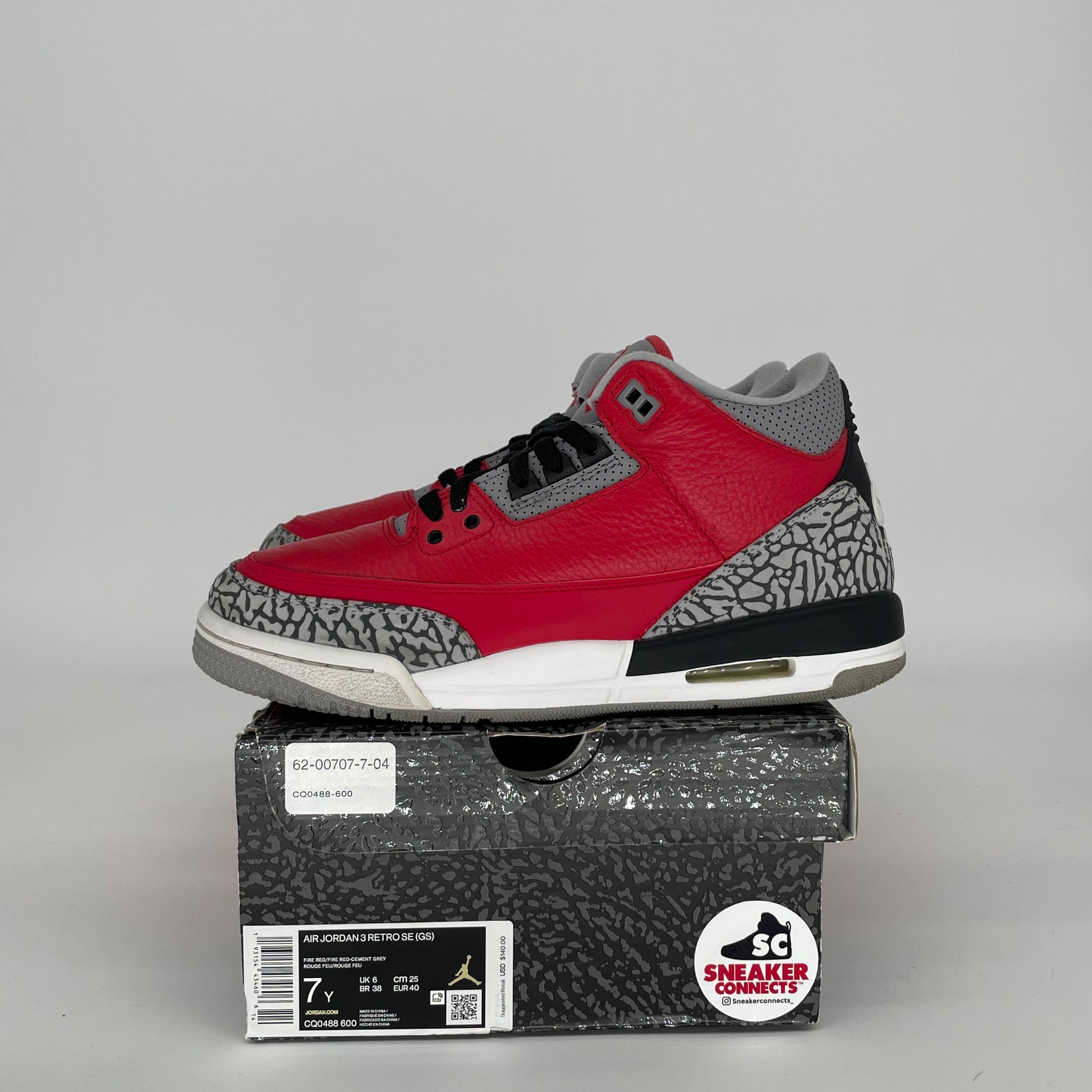 AIR JORDAN 3 UNITE SIZE 7Y CQ0488-600