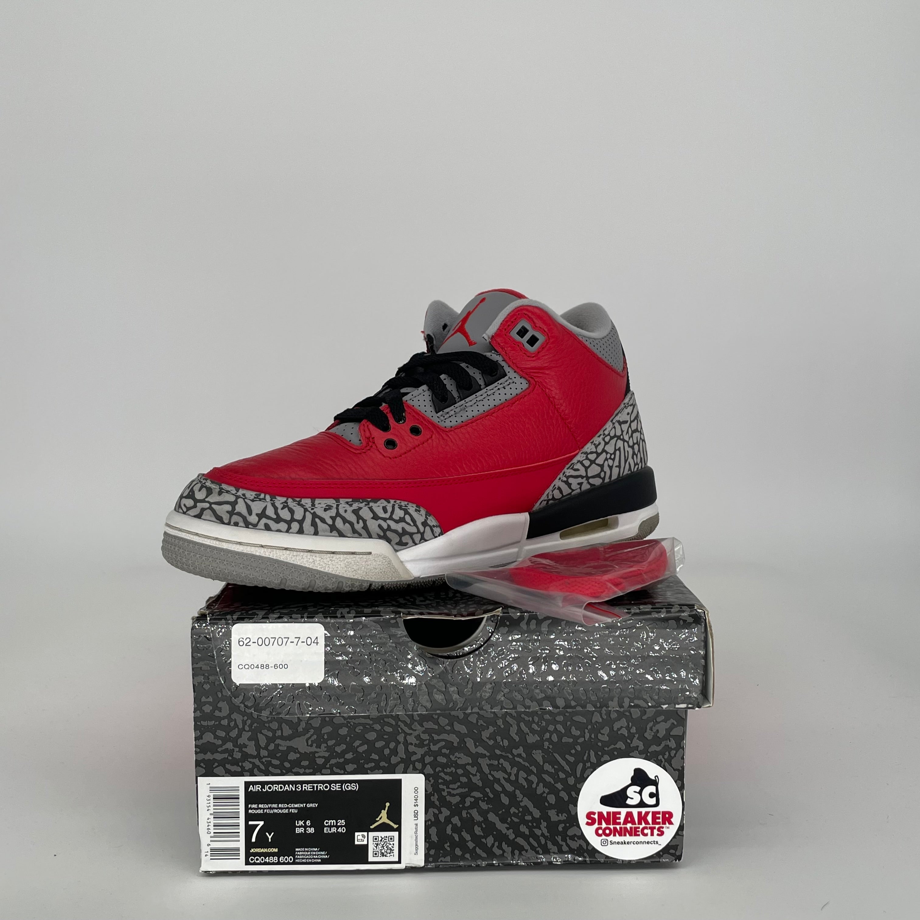 AIR JORDAN 3 UNITE SIZE 7Y CQ0488-600