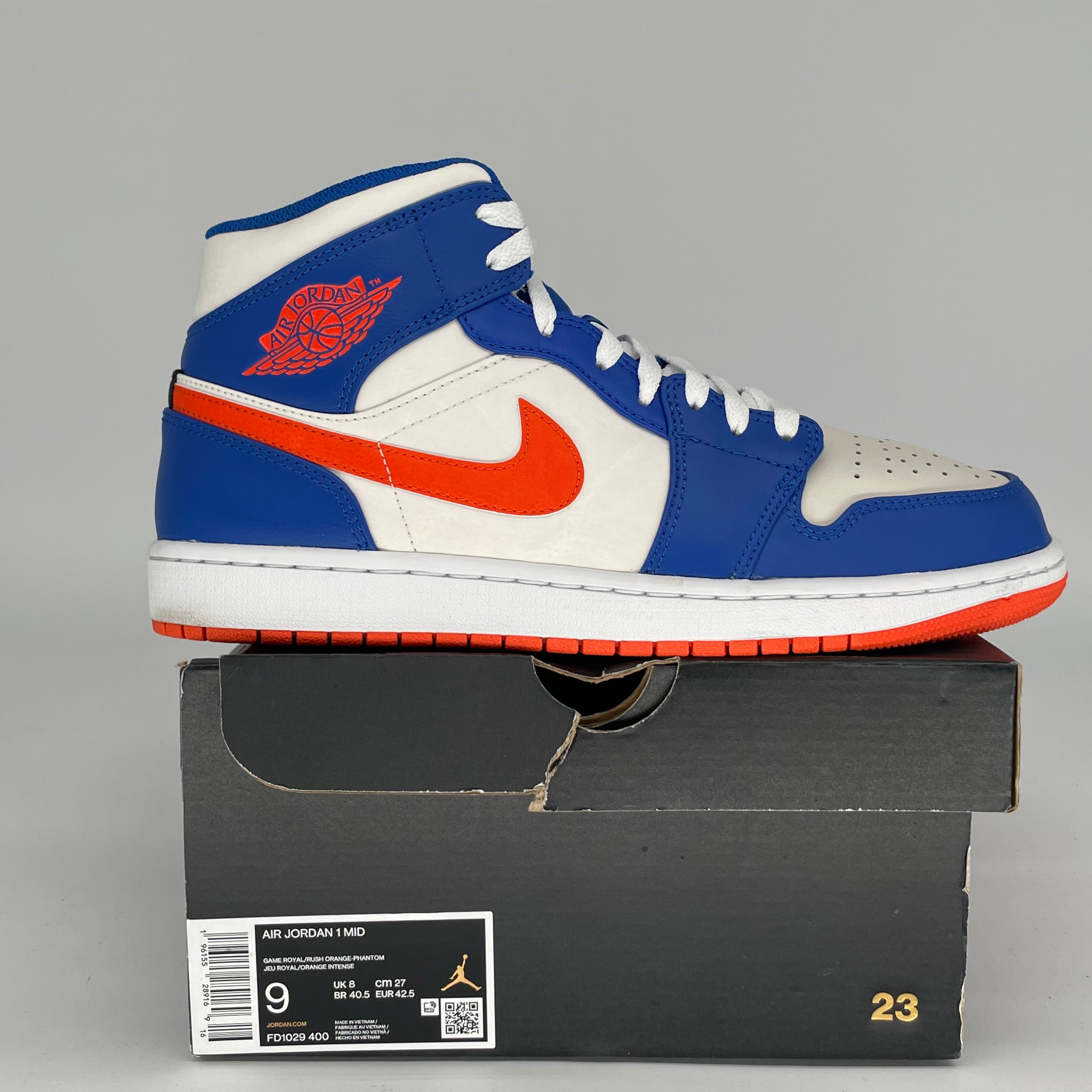 AIR JORDAN 1 MID KNICKS SIZE 9 FD1029-400