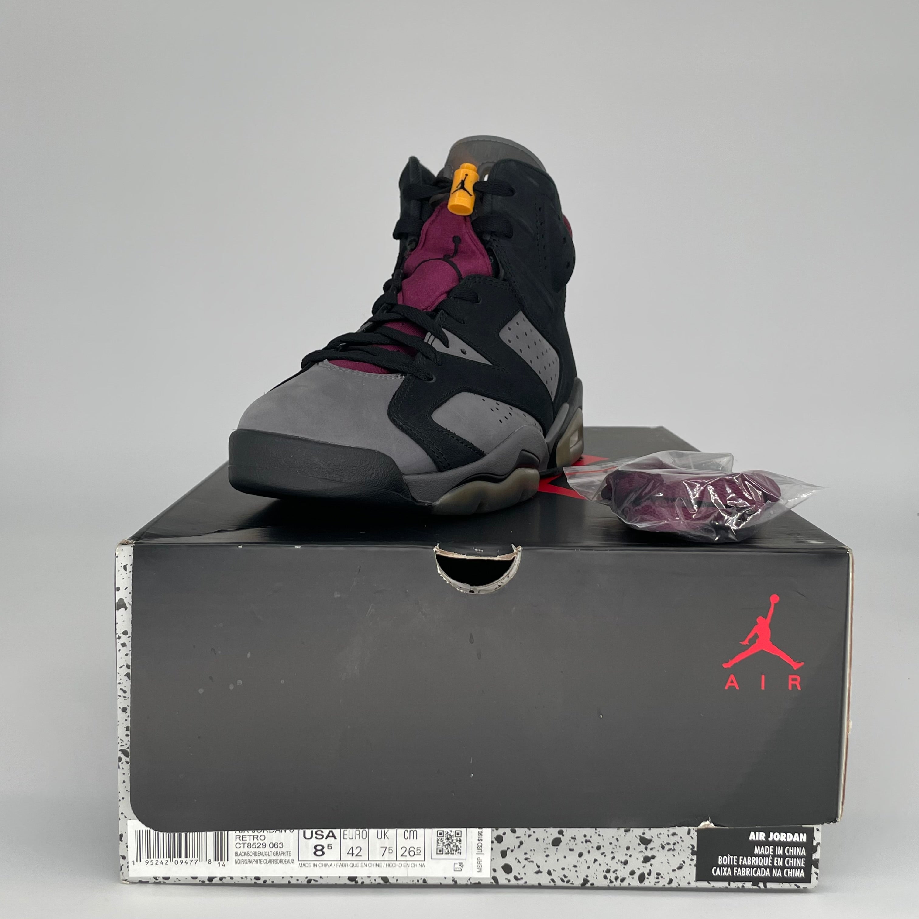 AIR JORDAN 6 BORDEAUX SIZE 8.5 CT8529-063