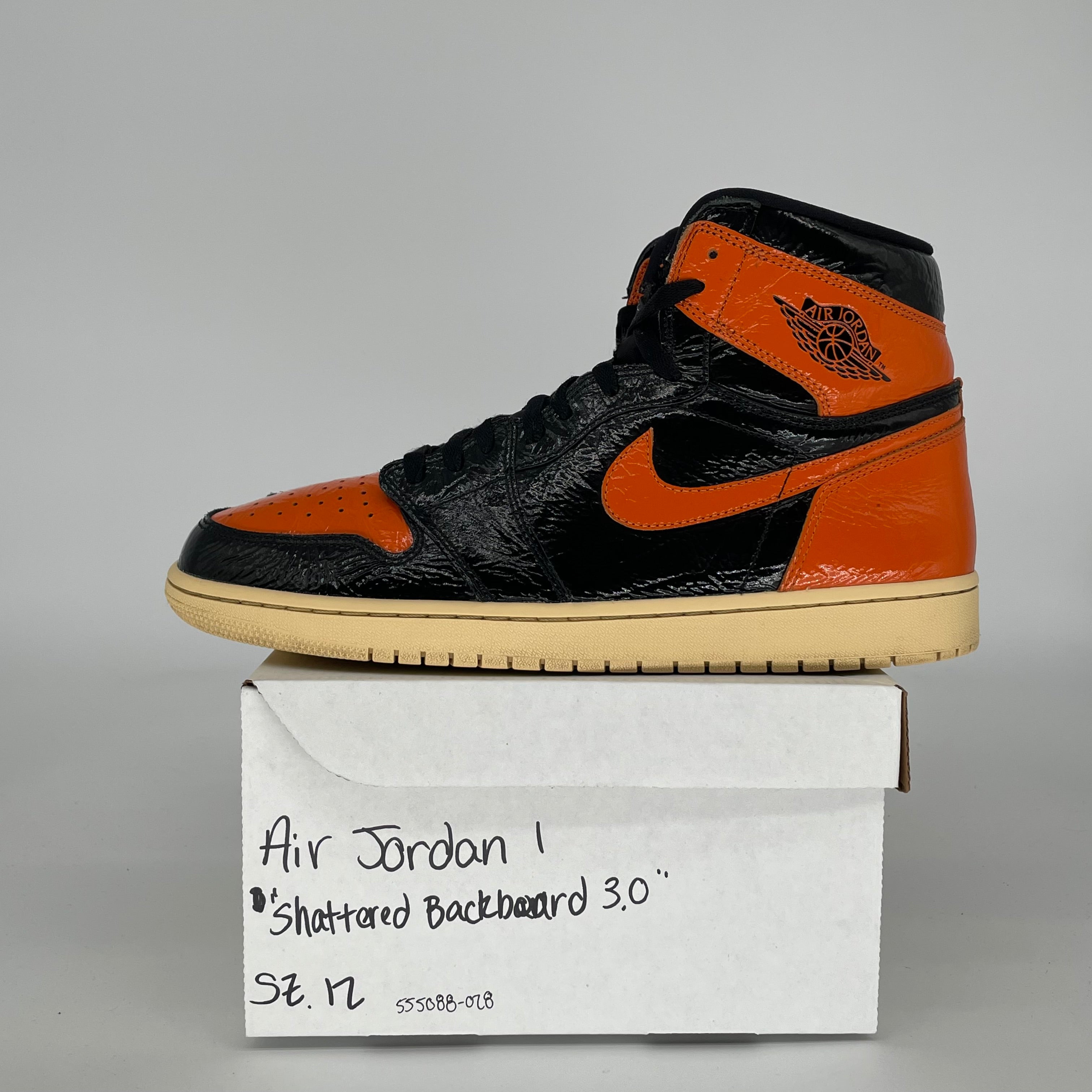 AIR JORDAN 1 SHATTERED BACKBOARD 3.0 SIZE 12 555088-028