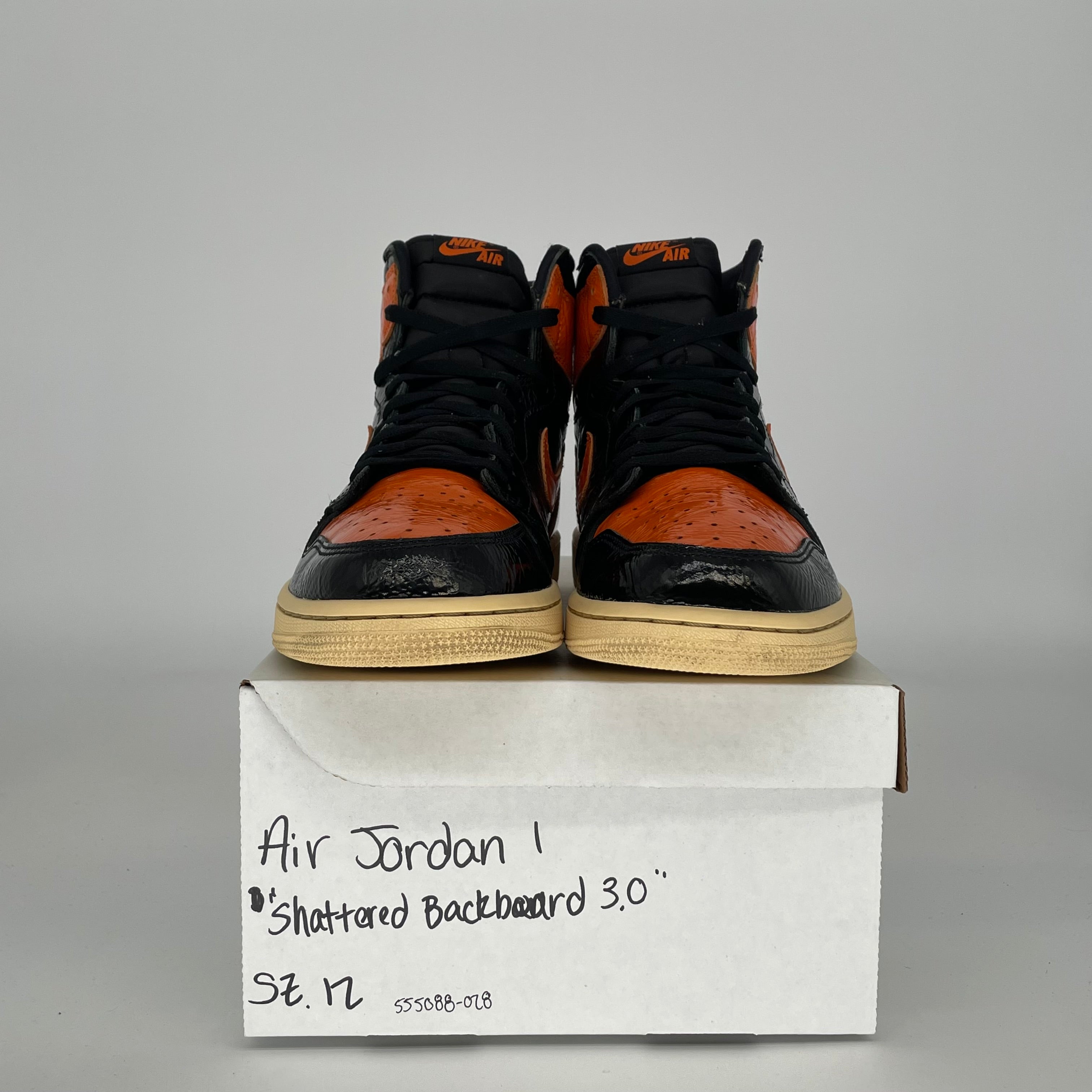 AIR JORDAN 1 SHATTERED BACKBOARD 3.0 SIZE 12 555088-028