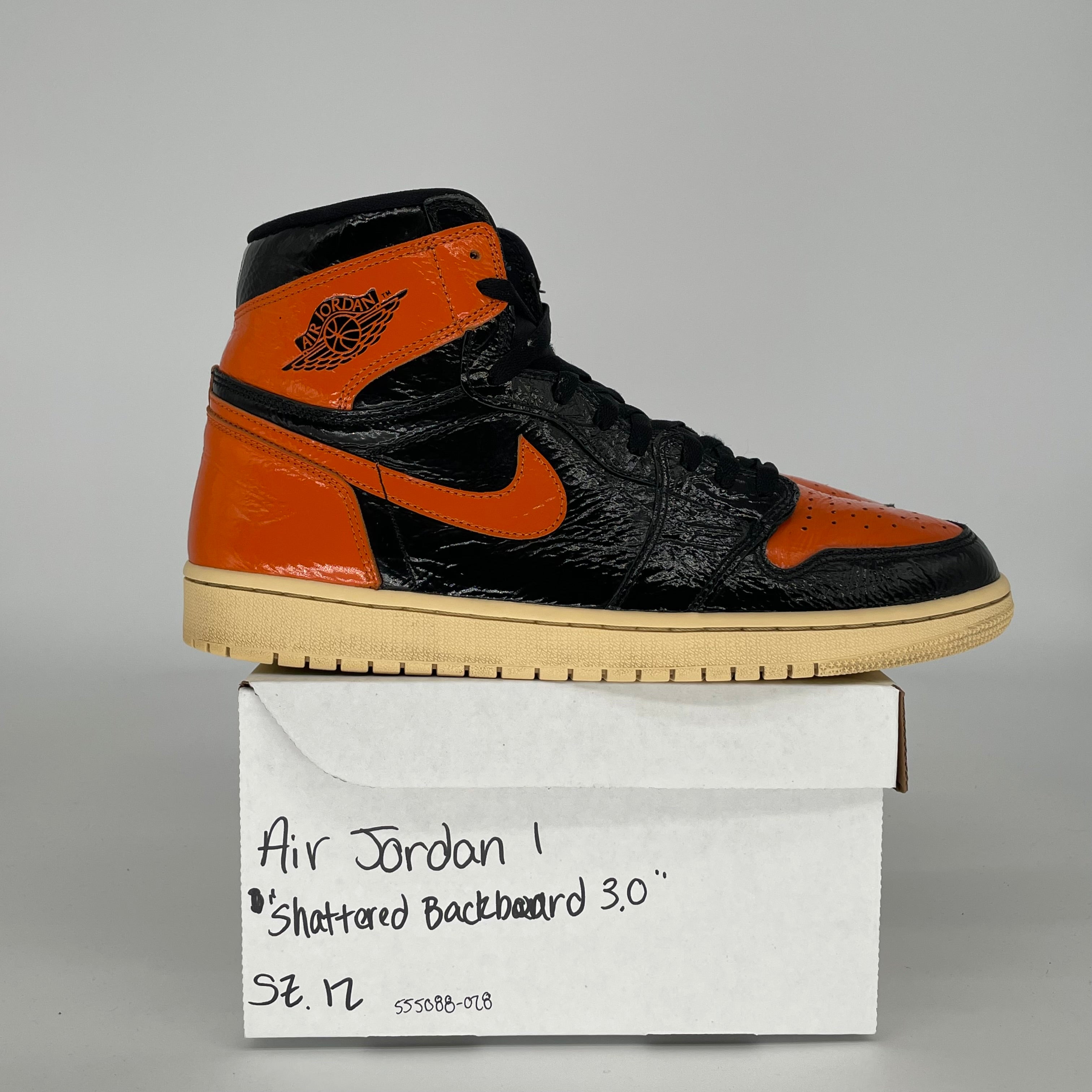 AIR JORDAN 1 SHATTERED BACKBOARD 3.0 SIZE 12 555088-028