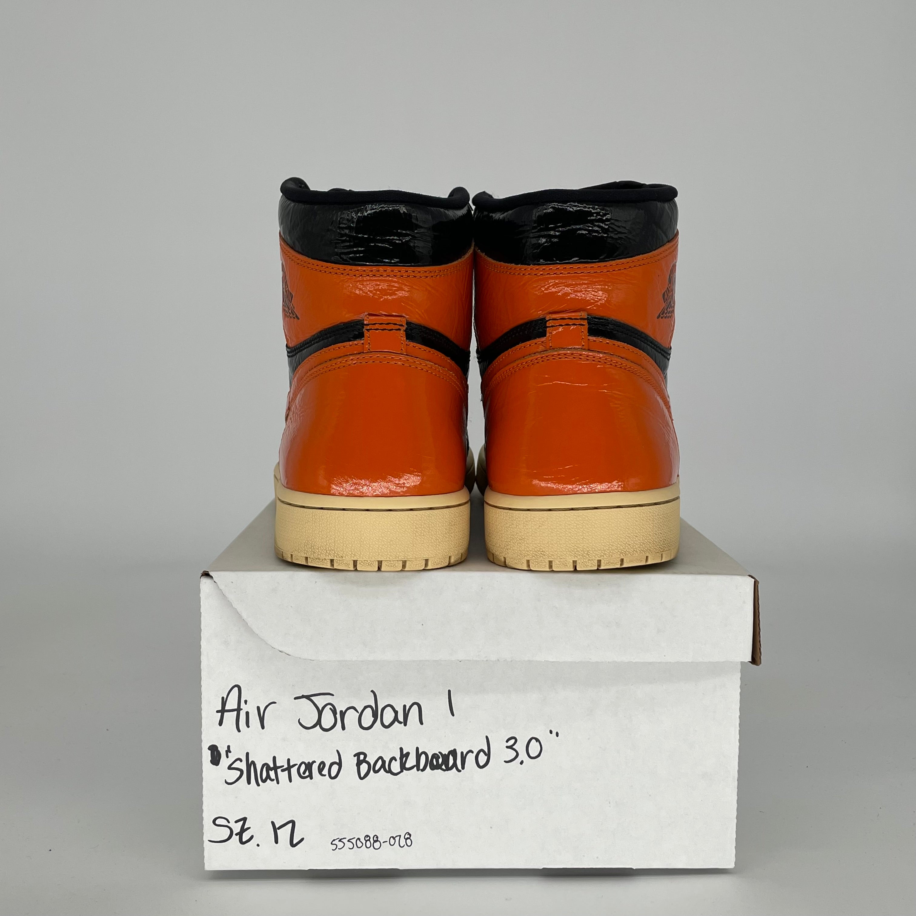 AIR JORDAN 1 SHATTERED BACKBOARD 3.0 SIZE 12 555088-028