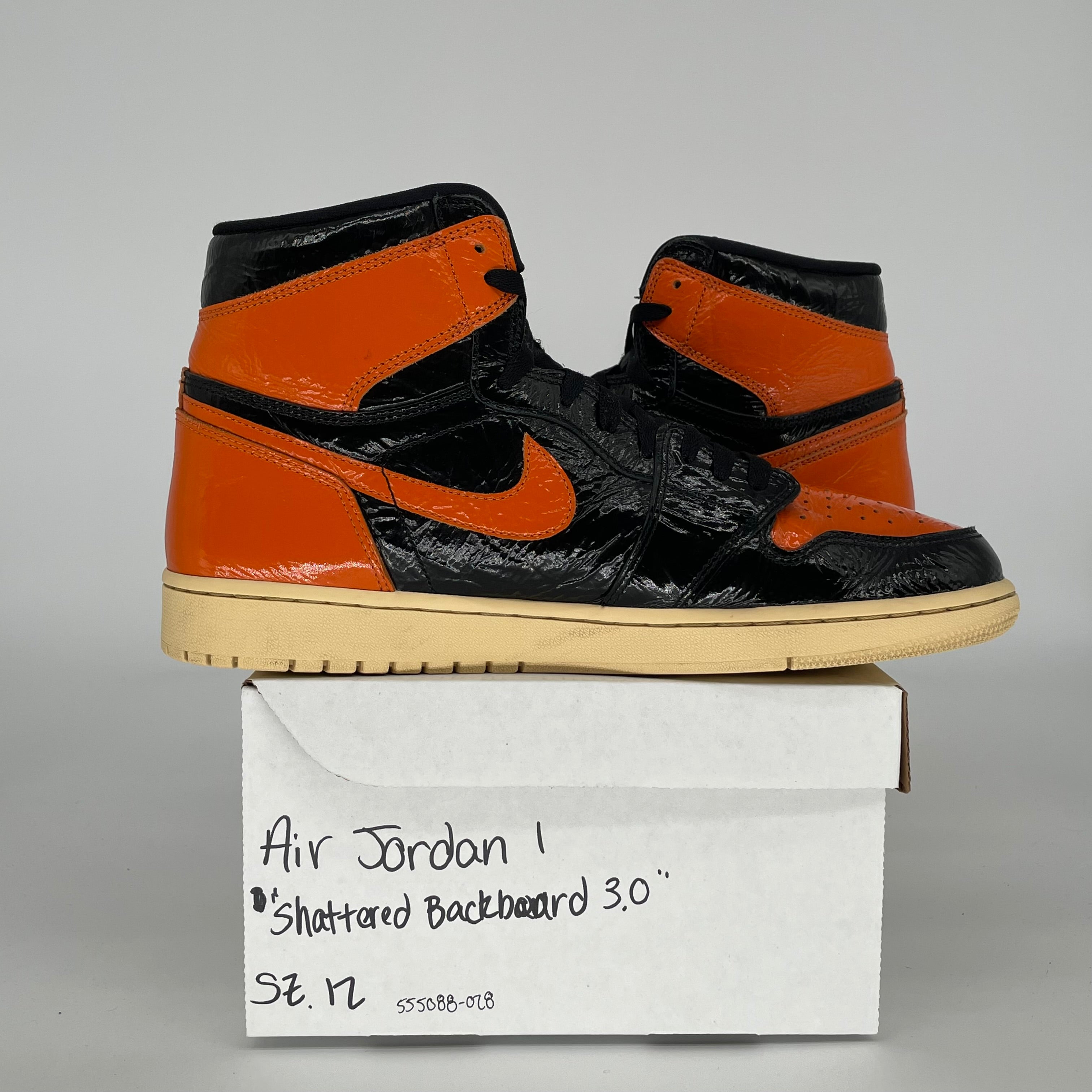 AIR JORDAN 1 SHATTERED BACKBOARD 3.0 SIZE 12 555088-028