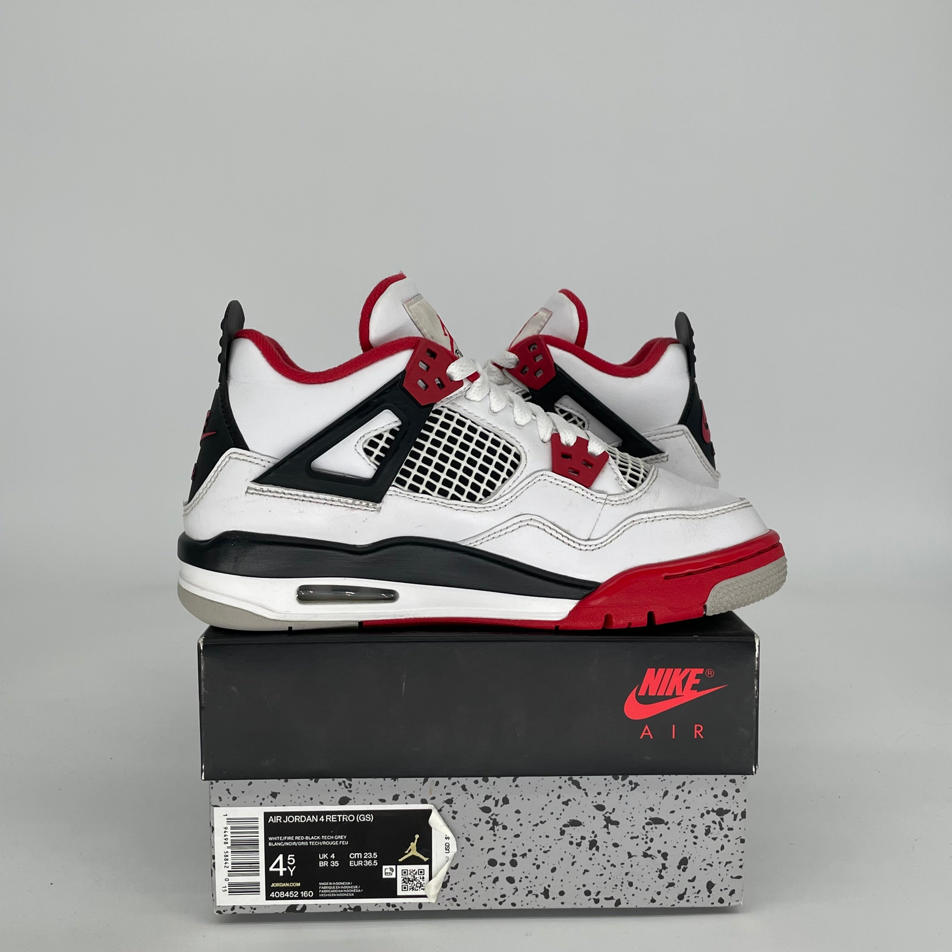 AIR JORDAN 4 FIRE RED SIZE 4.5Y 408452-160