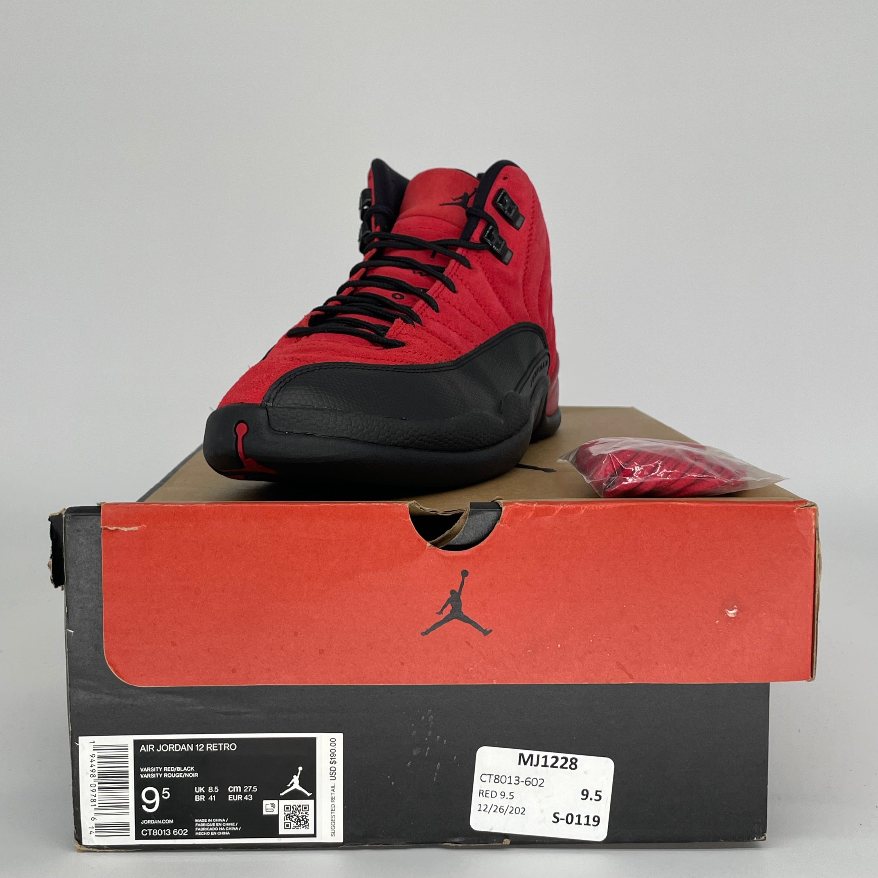 AIR JORDAN 12 REVERSE FLU GAME SIZE 9.5 CT8013-602