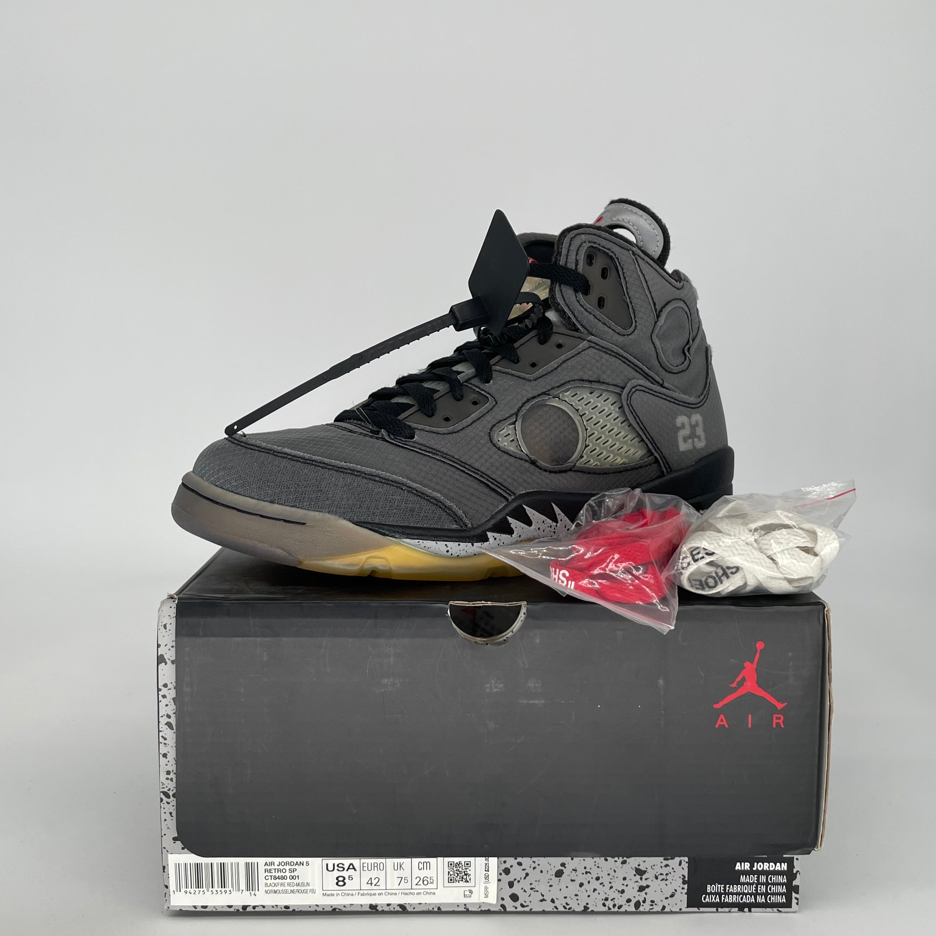 AIR JORDAN 5 OFF WHITE MUSLIN SIZE 8.5 CT8480-001