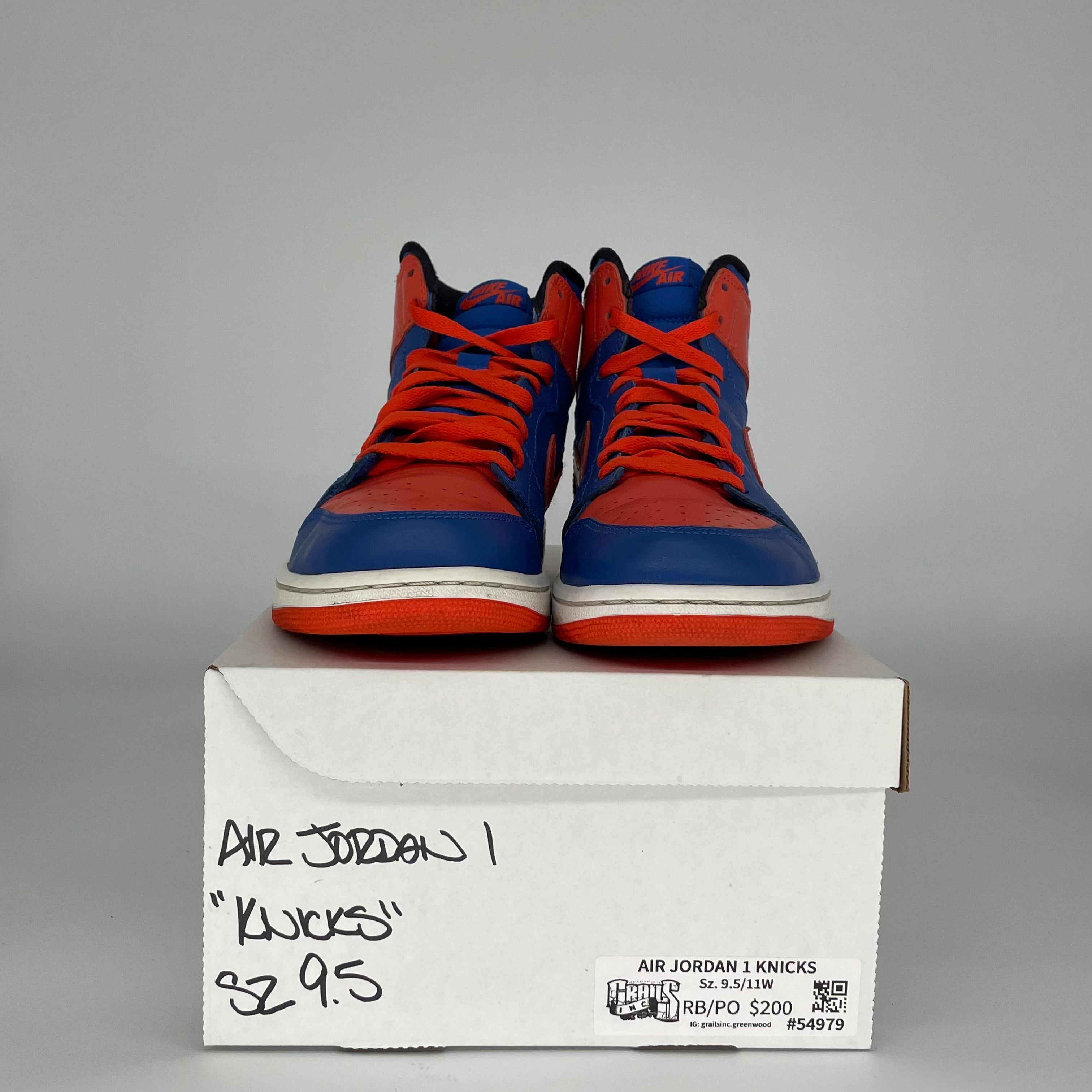 AIR JORDAN 1 KNICKS SIZE 9.5 555088-407