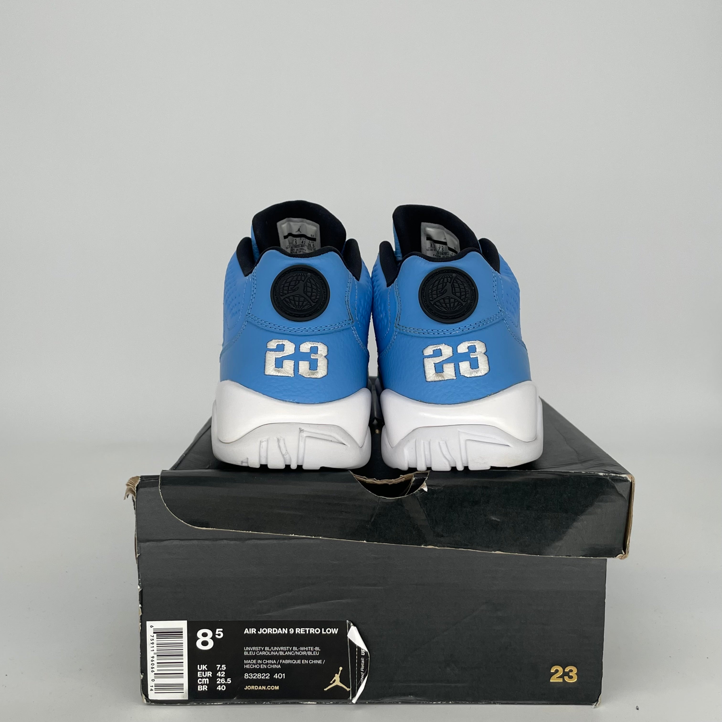 AIR JORDAN 9 LOW PANTONE SIZE 8.5 832822-401