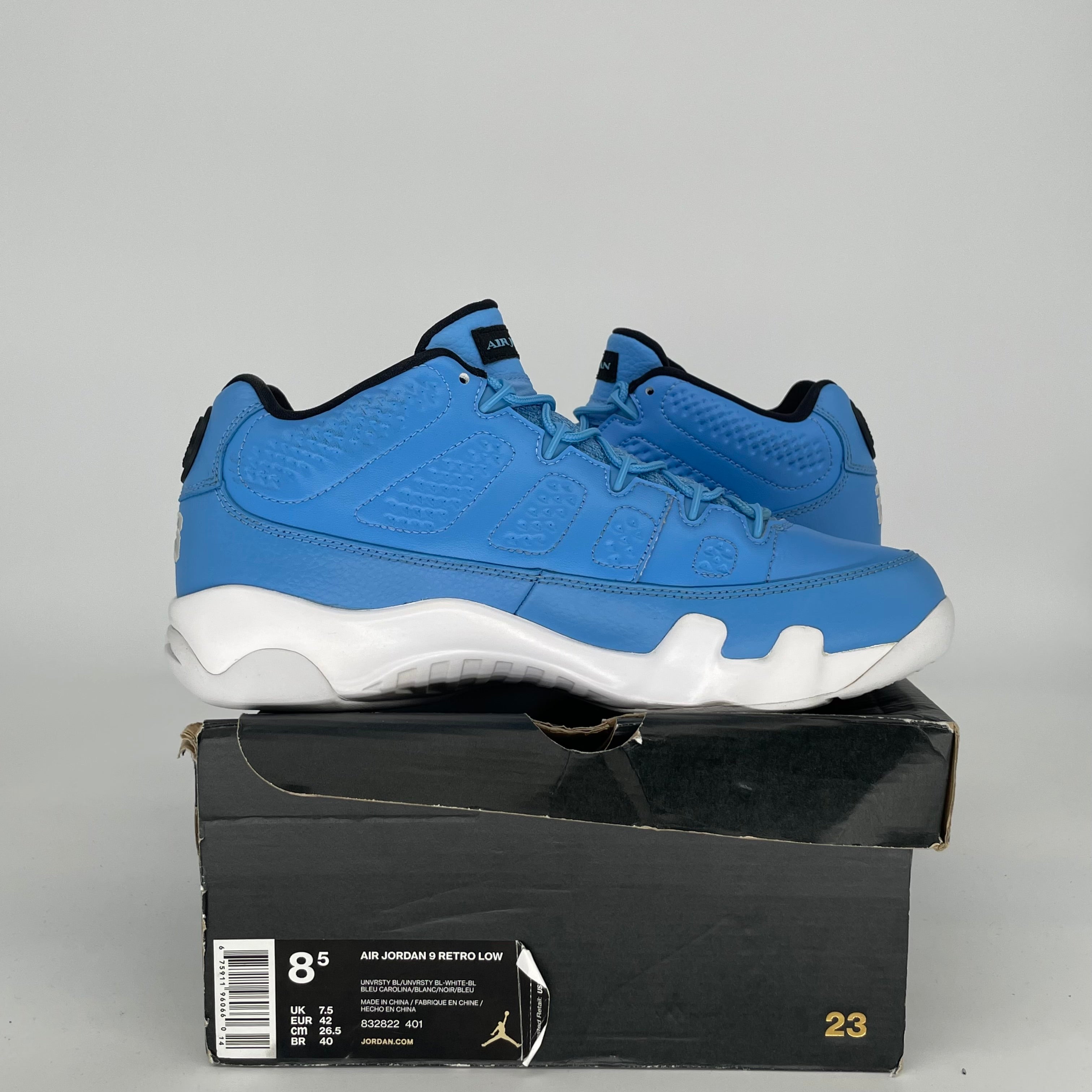 AIR JORDAN 9 LOW PANTONE SIZE 8.5 832822-401