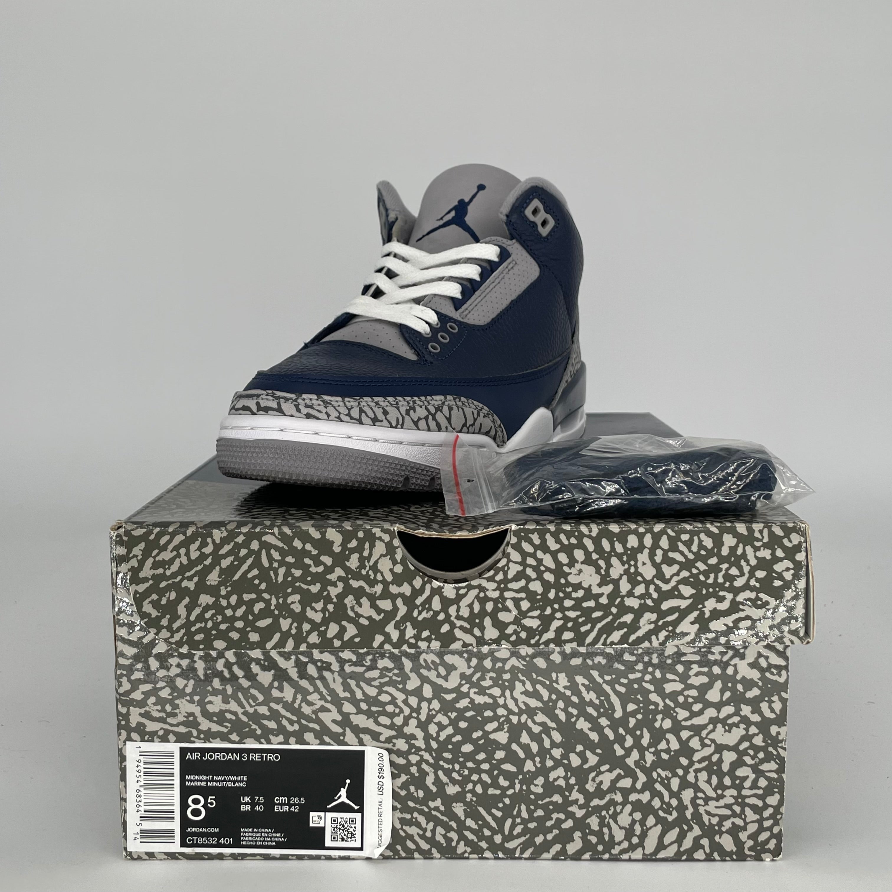 AIR JORDAN 3 GEORGETOWN SIZE 8.5 CT8532-401