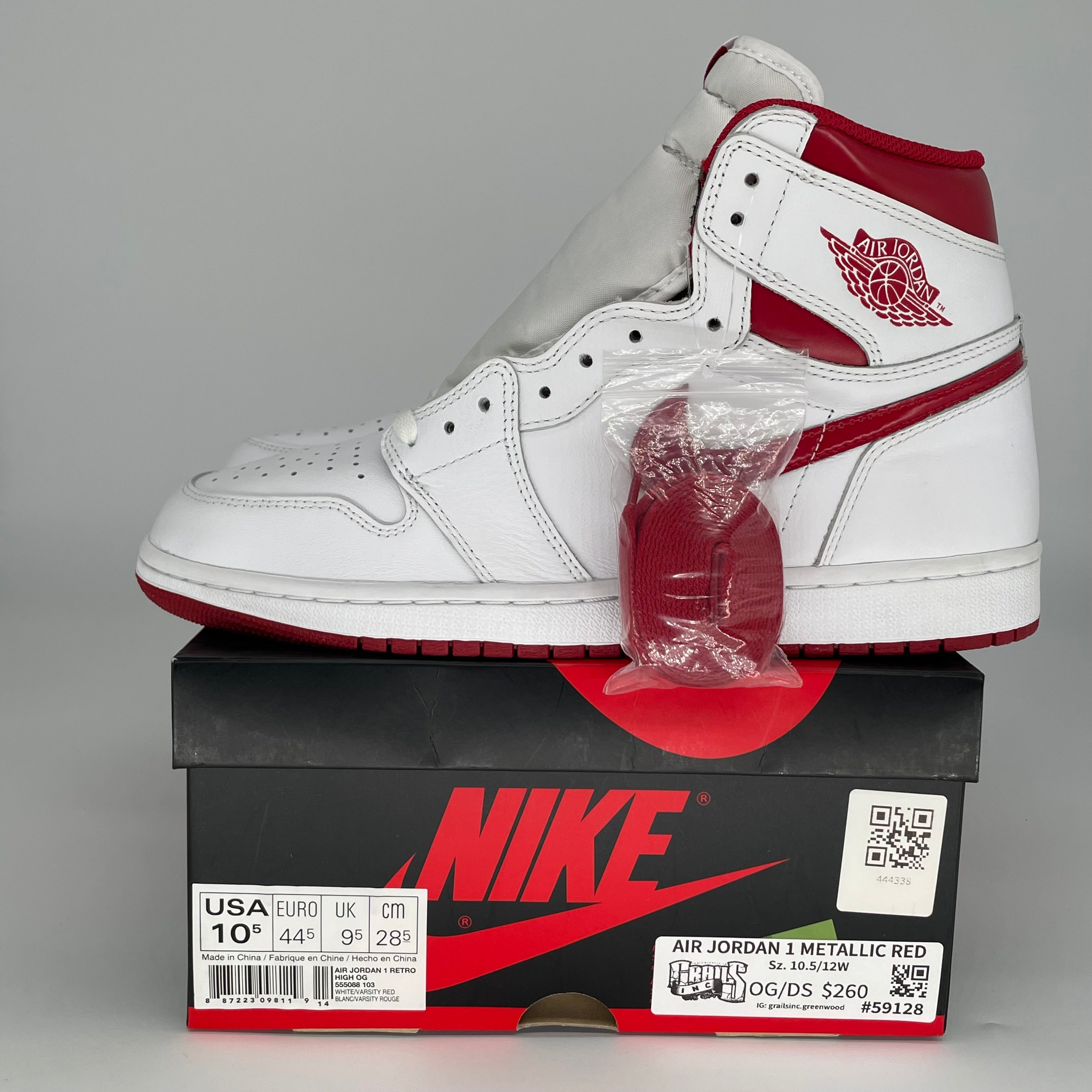 AIR JORDAN 1 METALLIC RED SIZE 10.5 555088-103