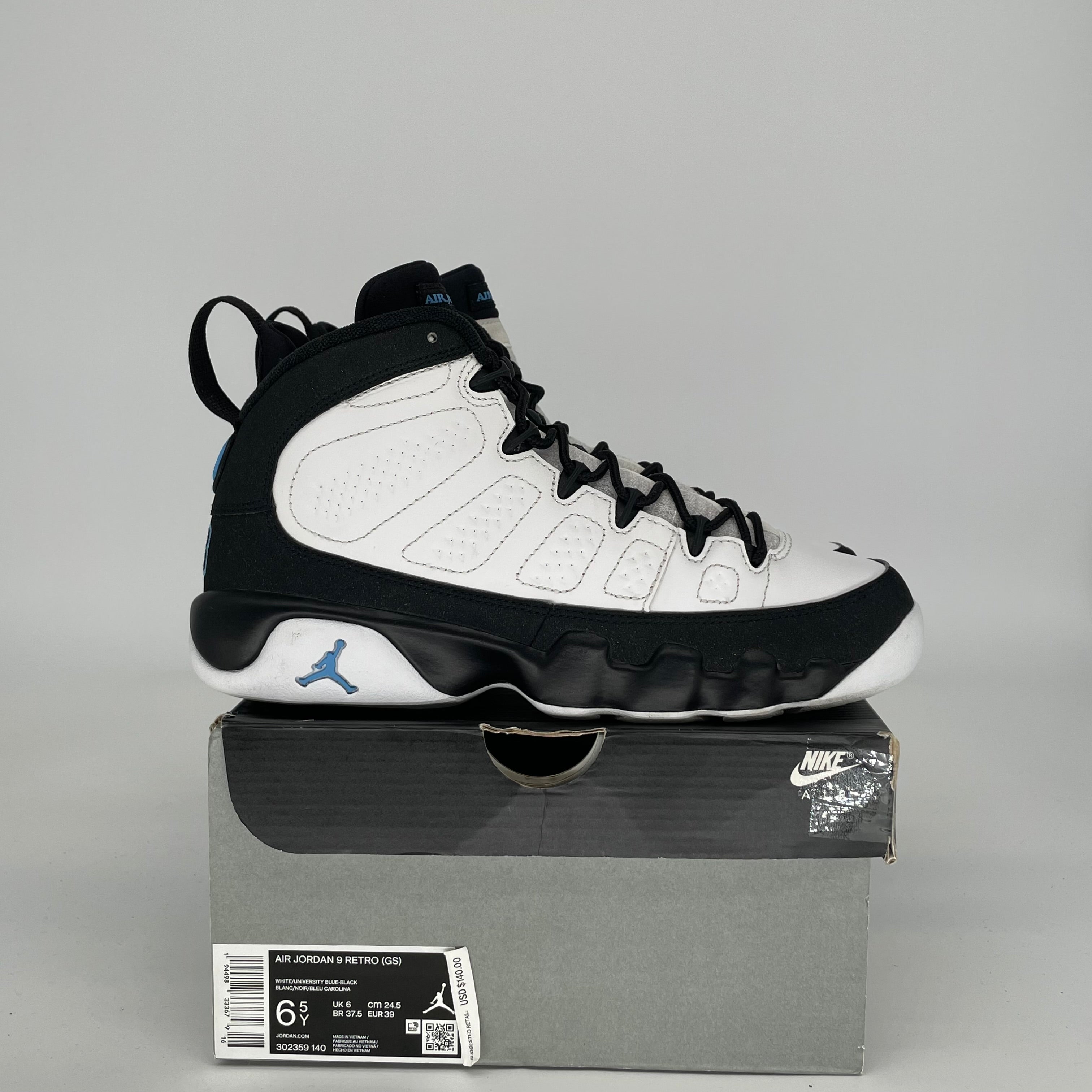 AIR JORDAN 9 UNIVERSITY BLUE SIZE 6.5Y 302359-140