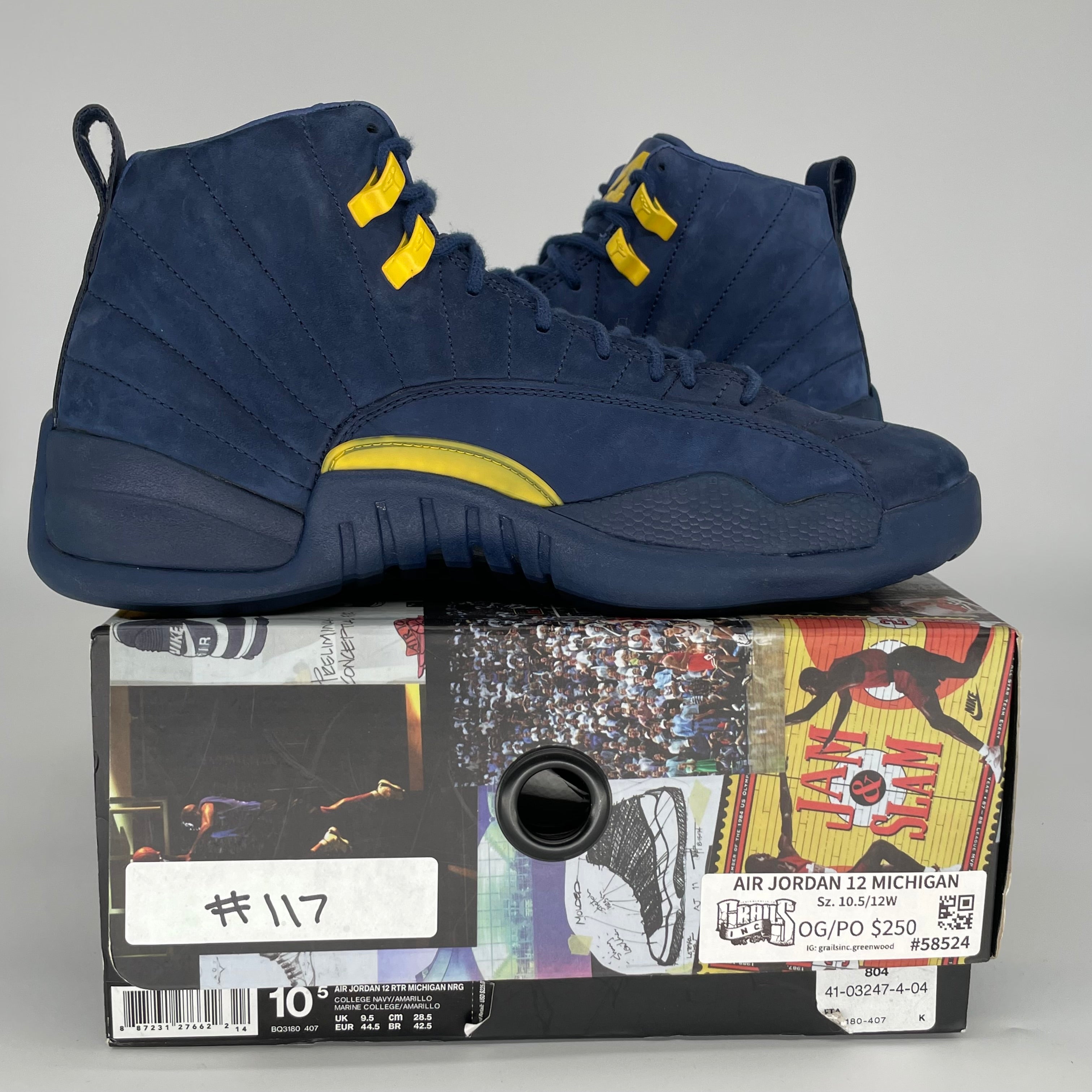 AIR JORDAN 12 MICHIGAN SIZE 10.5 BQ3180-407