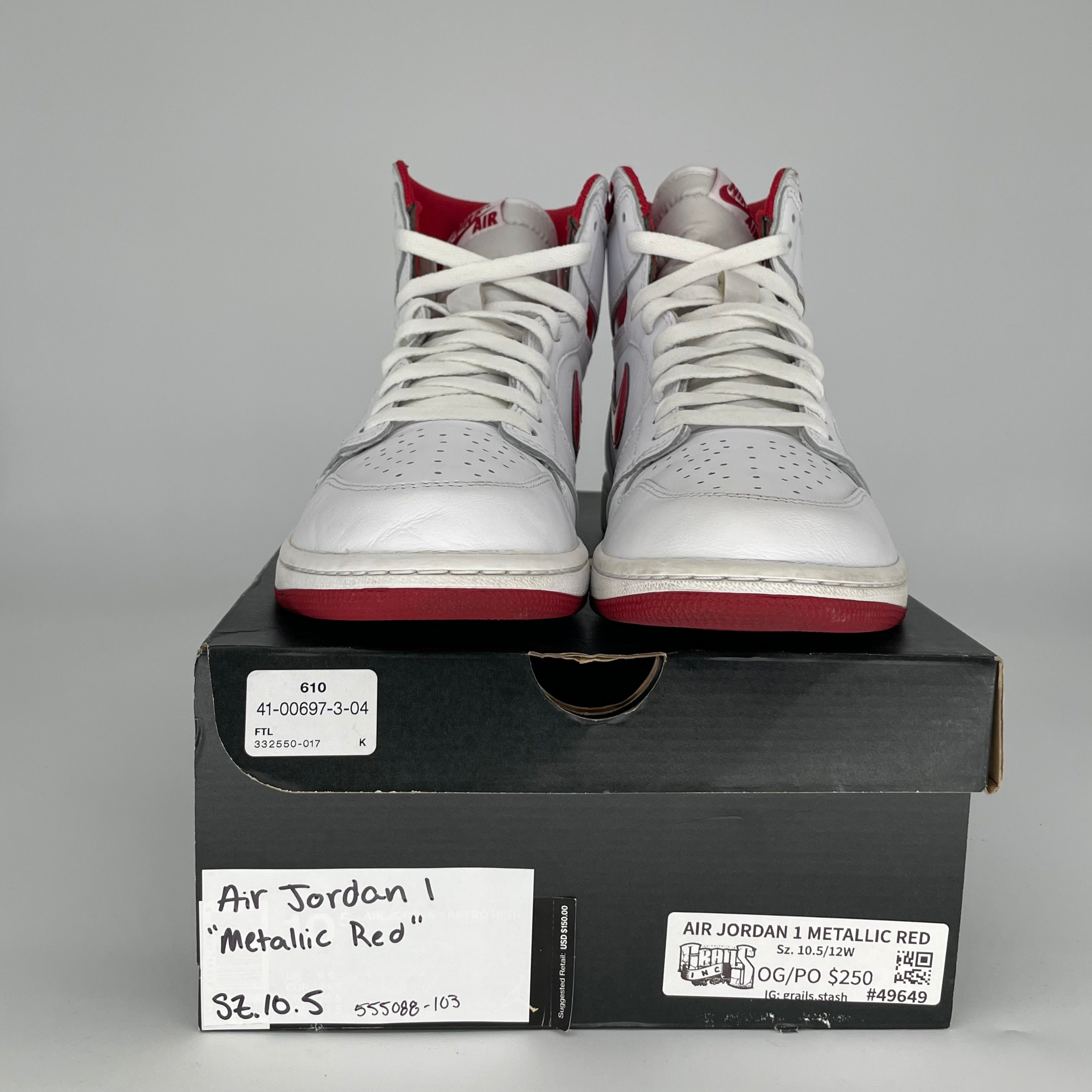 AIR JORDAN 1 METALLIC RED SIZE 10.5 555088-103