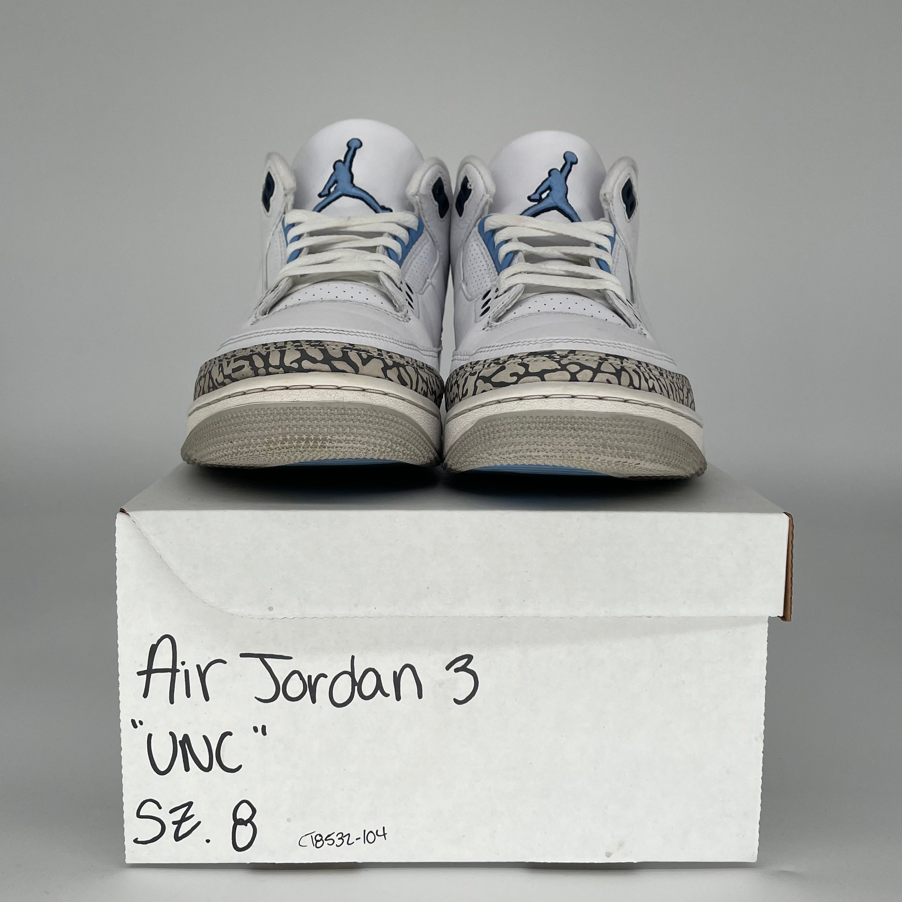 AIR JORDAN 3 UNC SIZE 8 CT8532-104