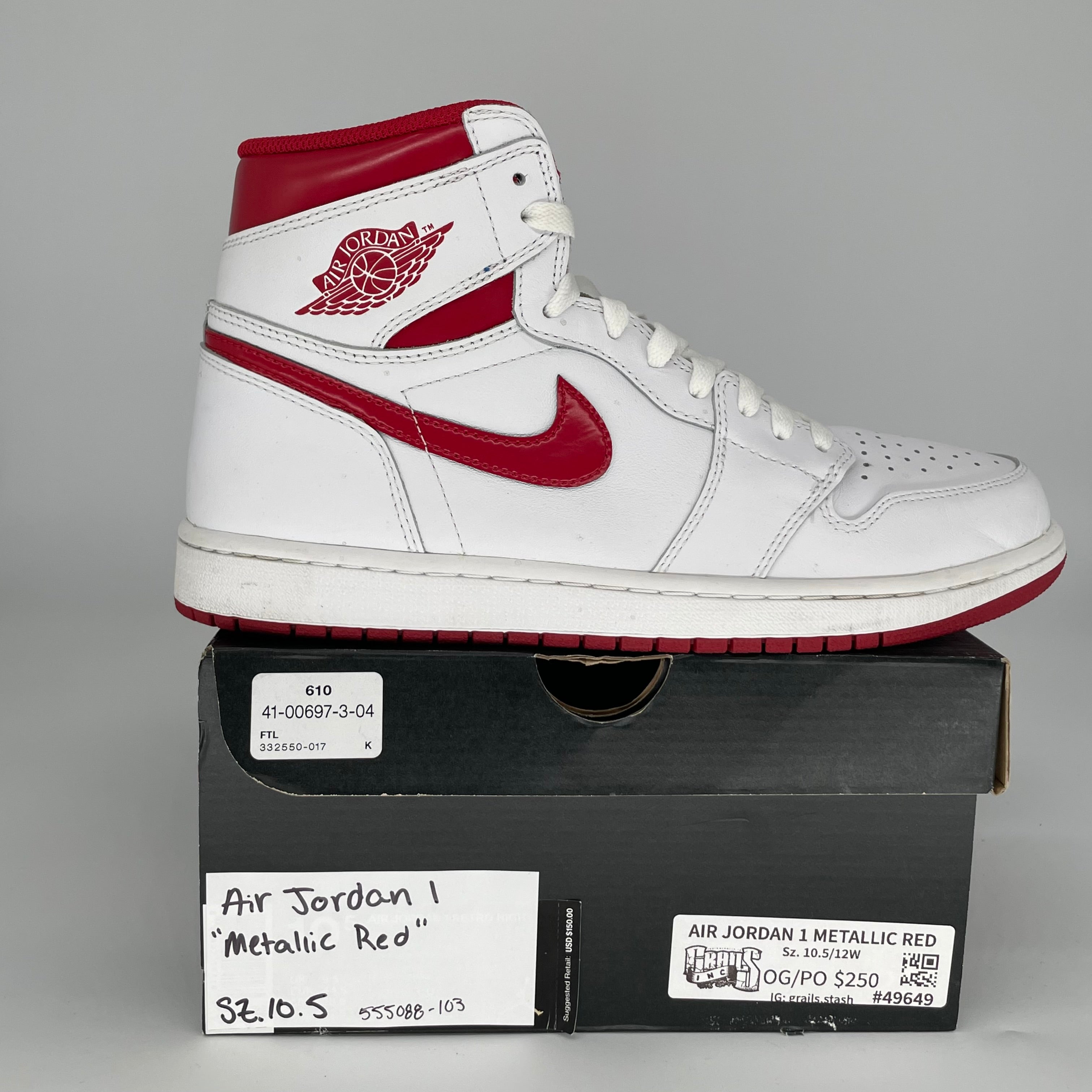 AIR JORDAN 1 METALLIC RED SIZE 10.5 555088-103