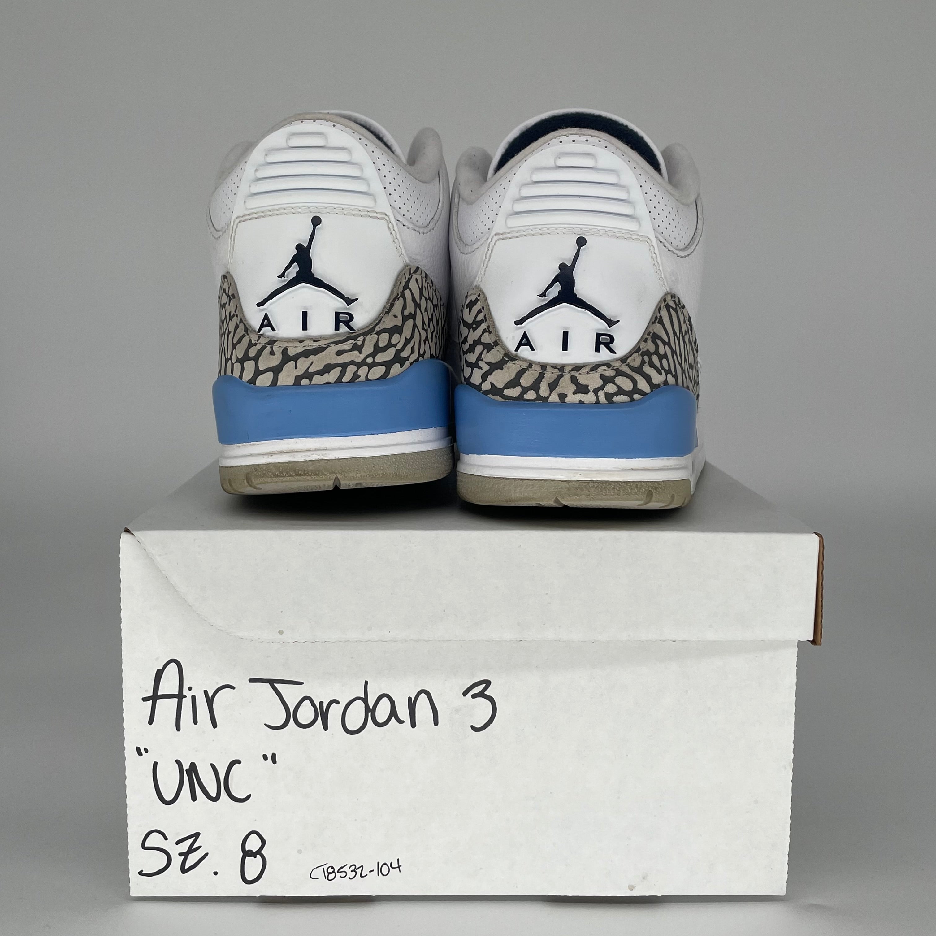 AIR JORDAN 3 UNC SIZE 8 CT8532-104