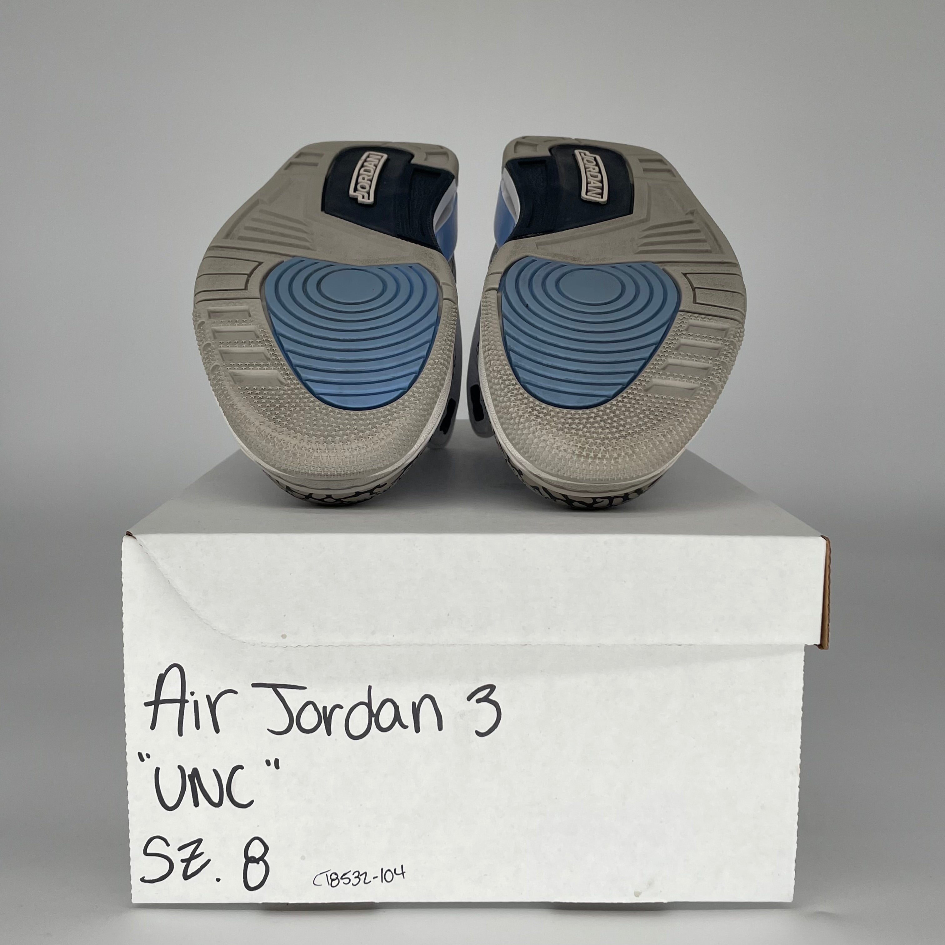 AIR JORDAN 3 UNC SIZE 8 CT8532-104