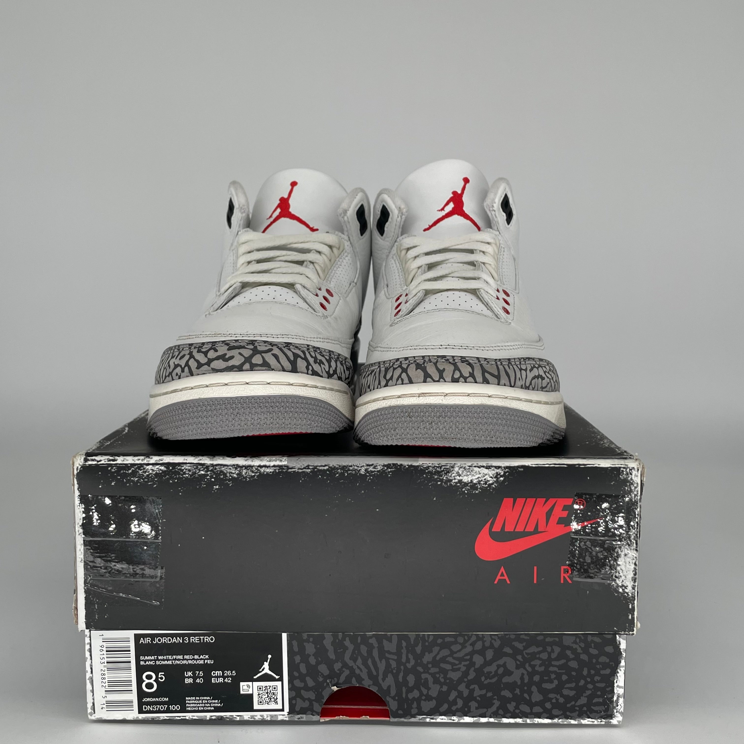 AIR JORDAN 3 WHITE CEMENT REIMAGINED SIZE 8.5 DN3707-100