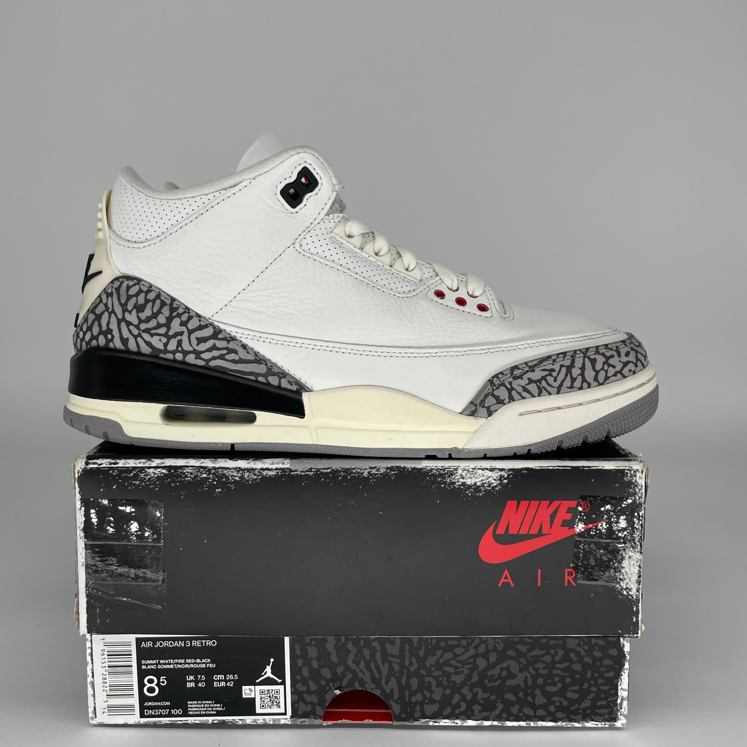 AIR JORDAN 3 WHITE CEMENT REIMAGINED SIZE 8.5 DN3707-100