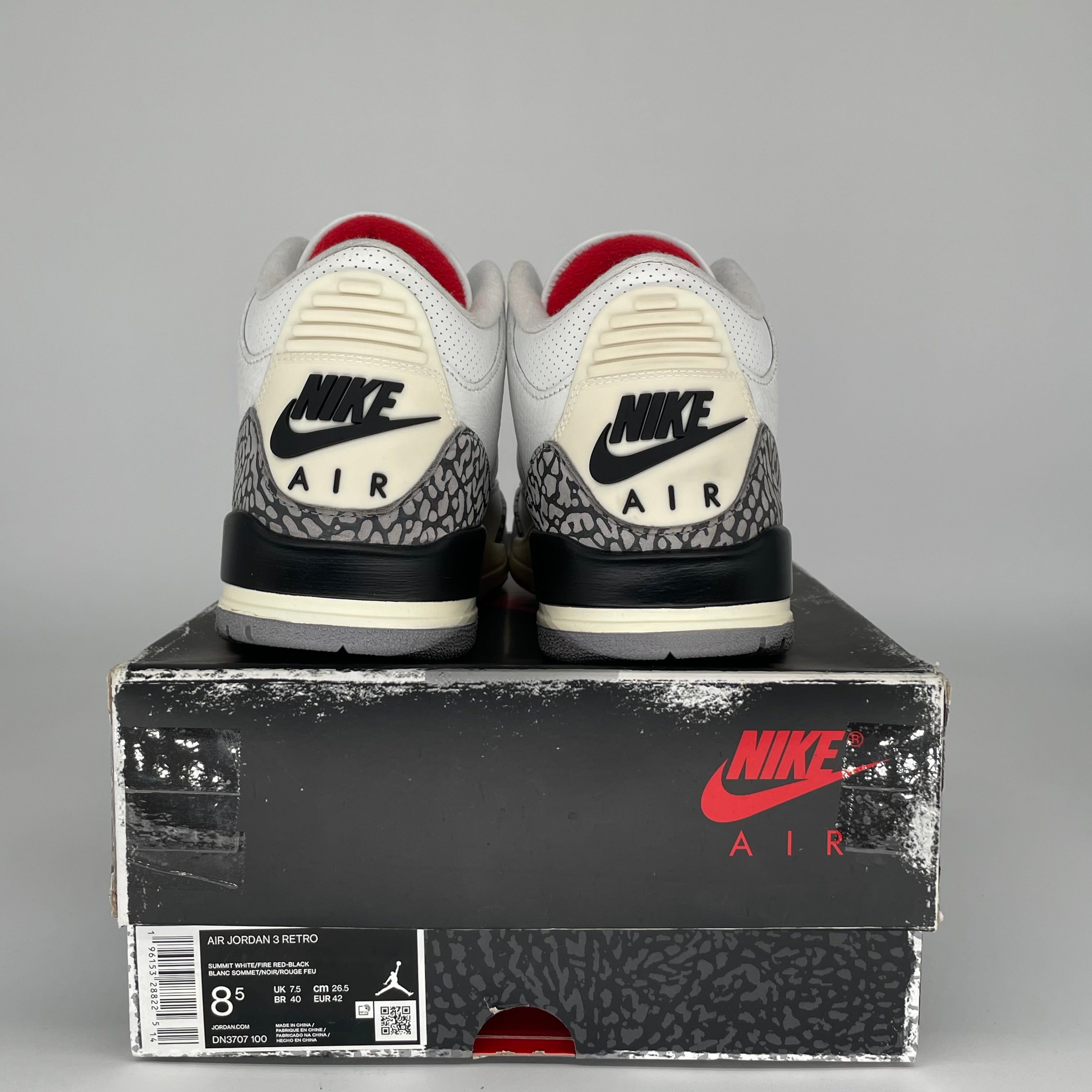 AIR JORDAN 3 WHITE CEMENT REIMAGINED SIZE 8.5 DN3707-100