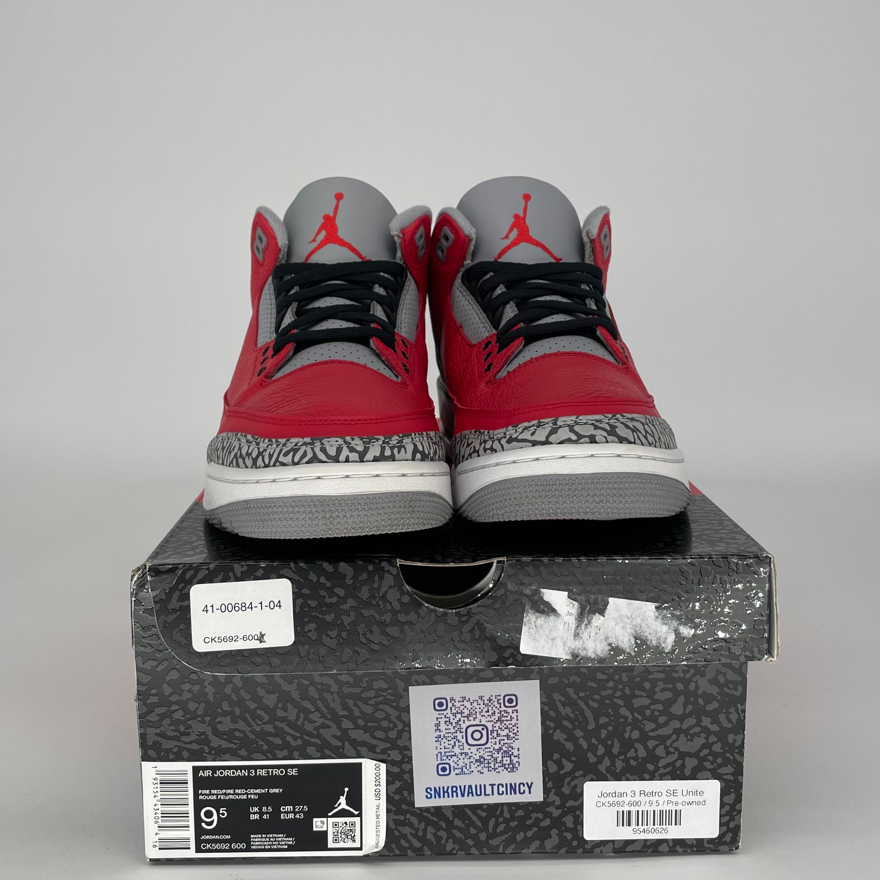 AIR JORDAN 3 UNITE SIZE 9.5 CK5692-600