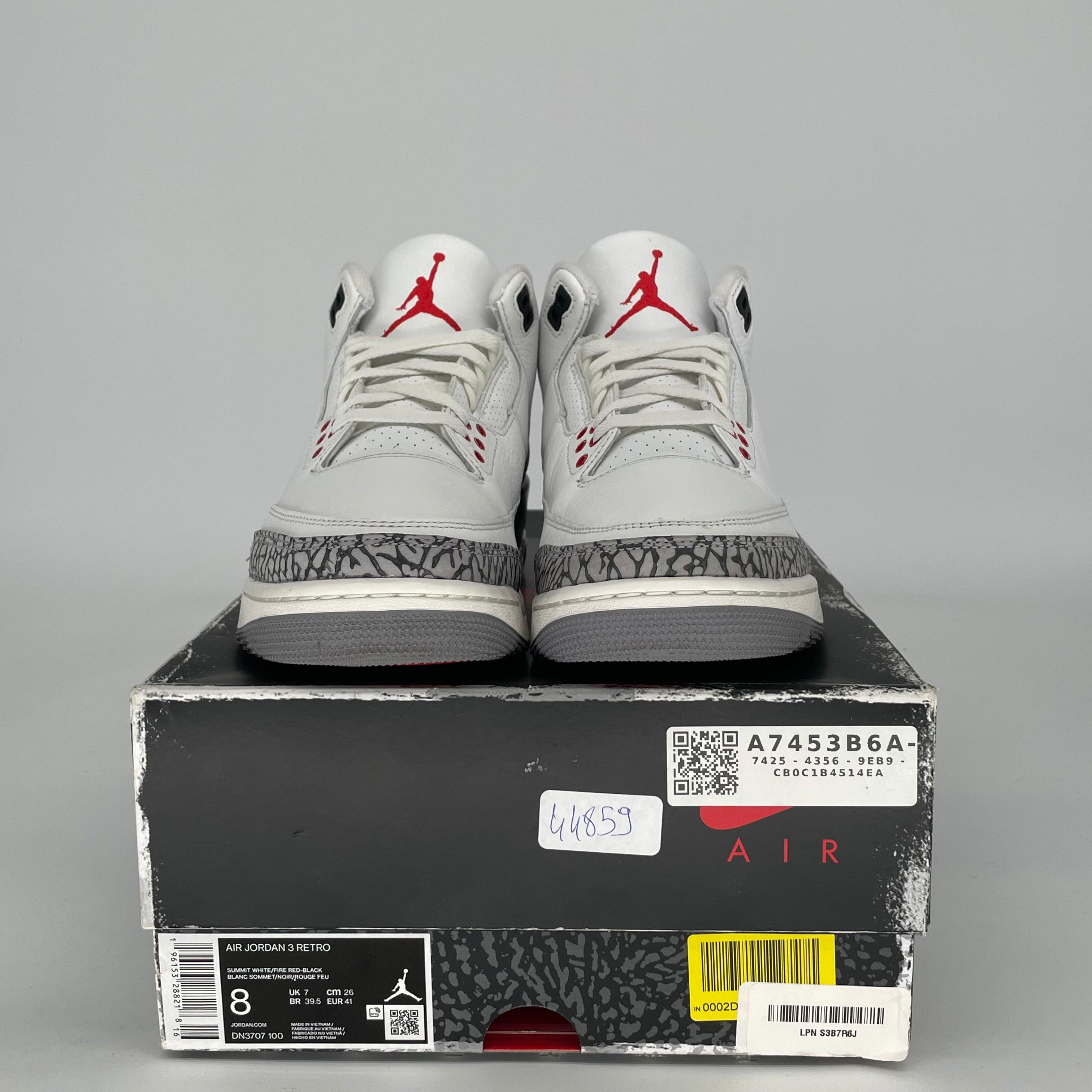 AIR JORDAN 3 WHITE CEMENT REIMAGINED SIZE 8 DN3707-100