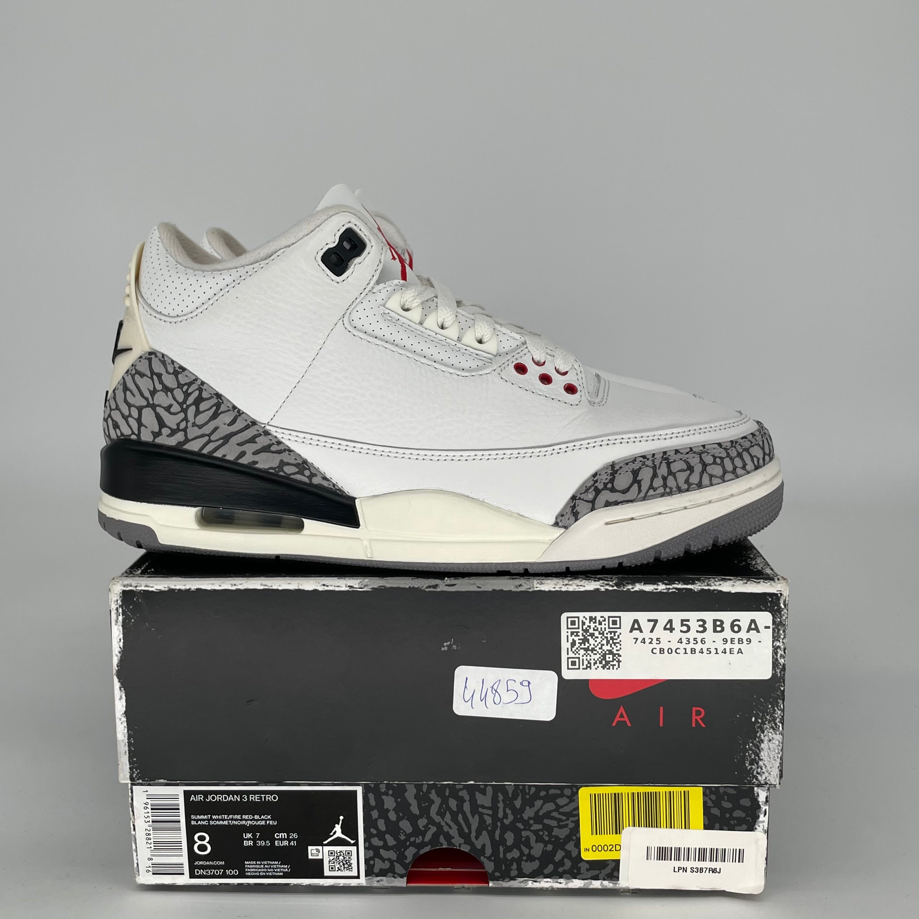 AIR JORDAN 3 WHITE CEMENT REIMAGINED SIZE 8 DN3707-100