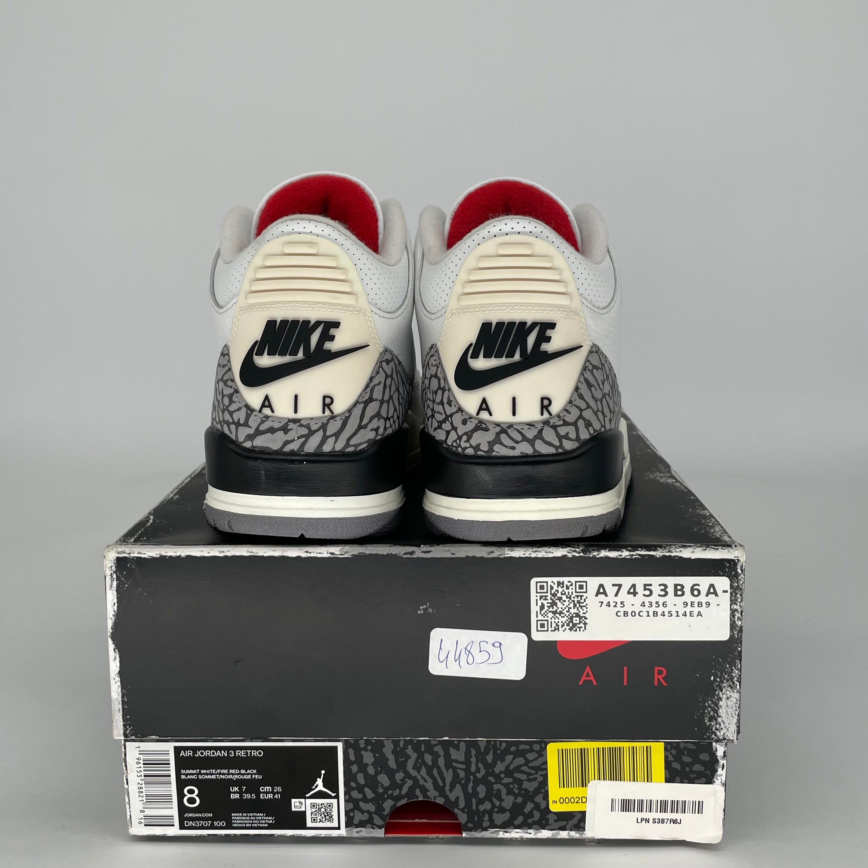 AIR JORDAN 3 WHITE CEMENT REIMAGINED SIZE 8 DN3707-100