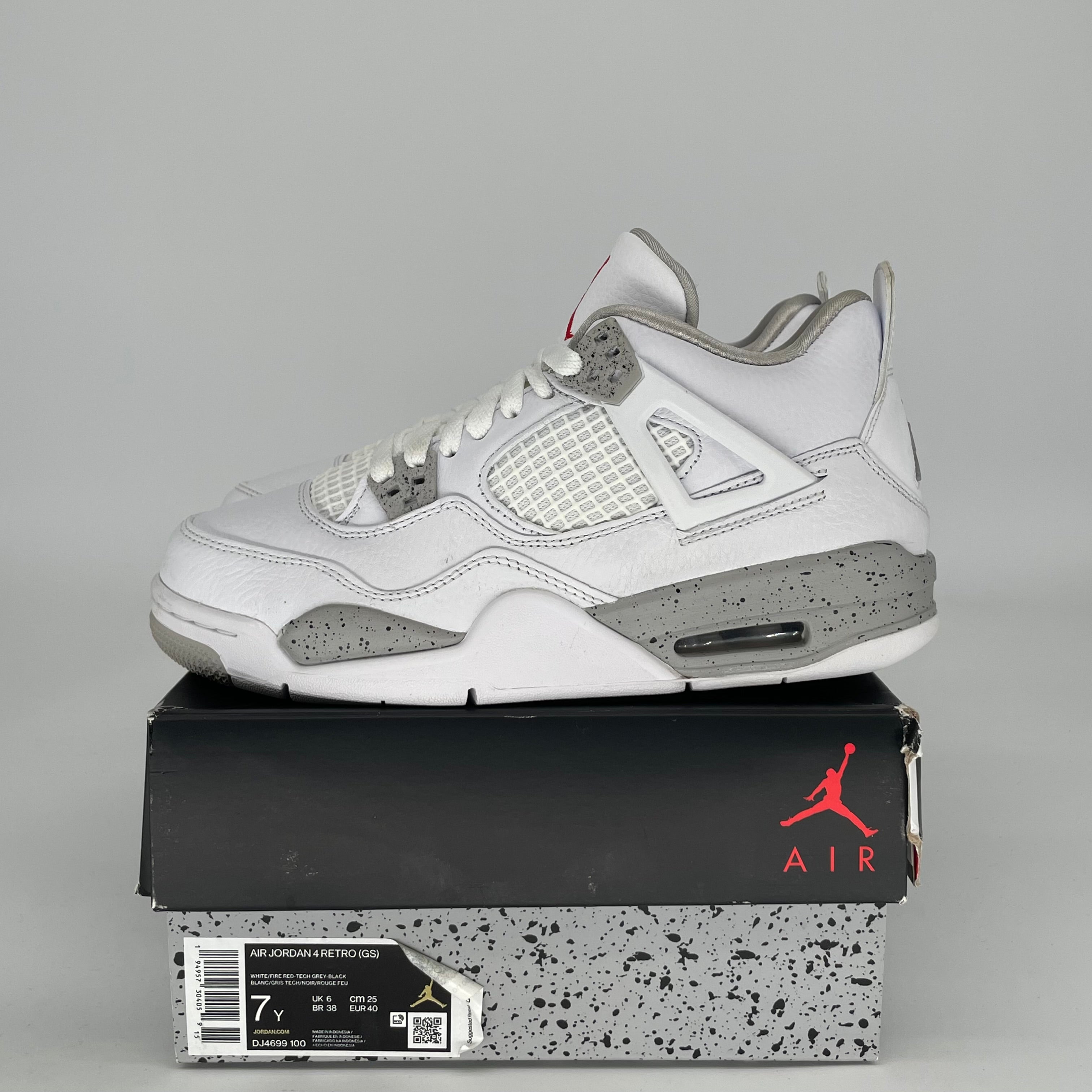 AIR JORDAN 4 WHITE OREO SIZE 7Y DJ4699-100