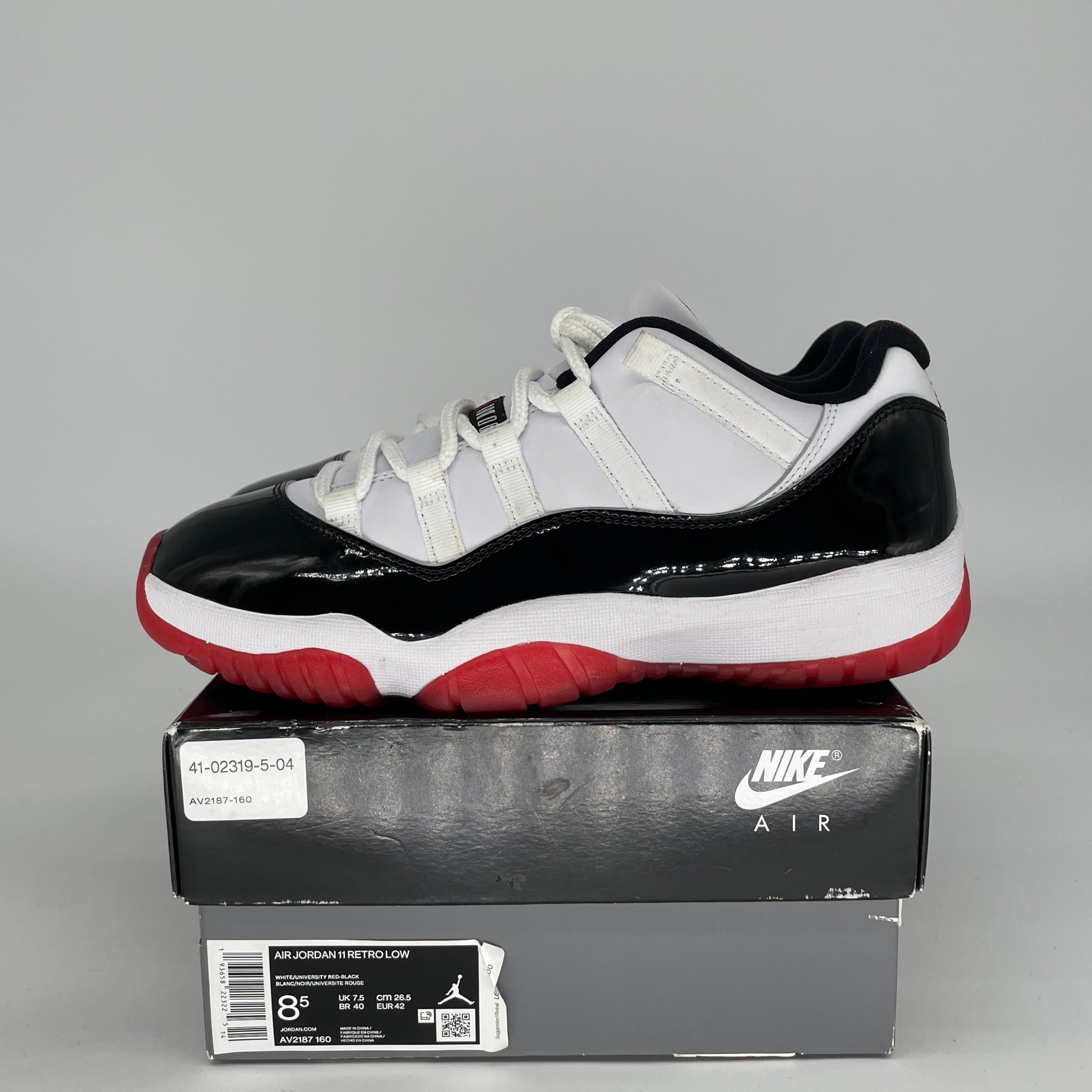 AIR JORDAN 11 LOW CONCORD BRED SIZE 8.5 AV2187-160