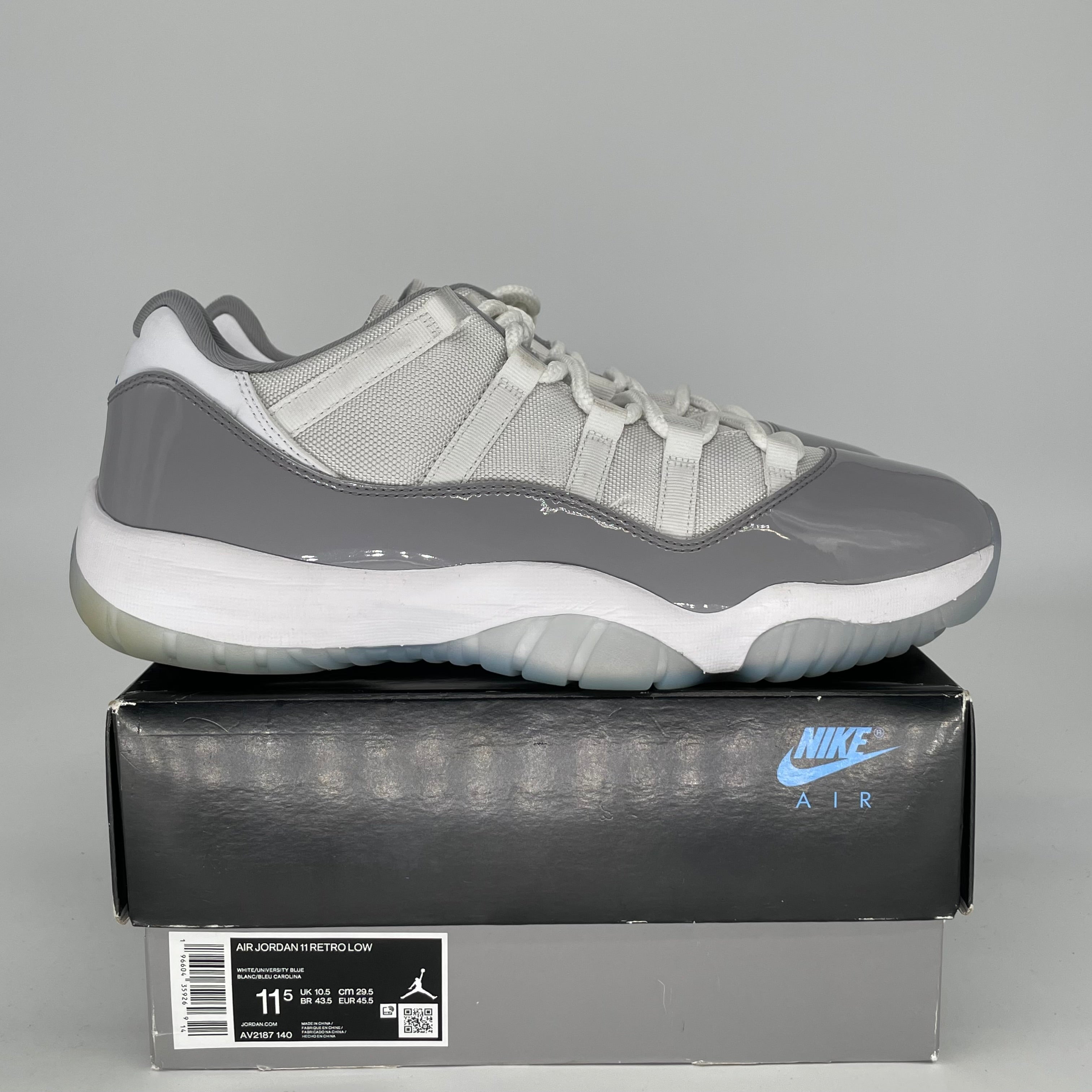 AIR JORDAN 11 LOW CEMENT GREY SIZE 11.5 AV2187-140