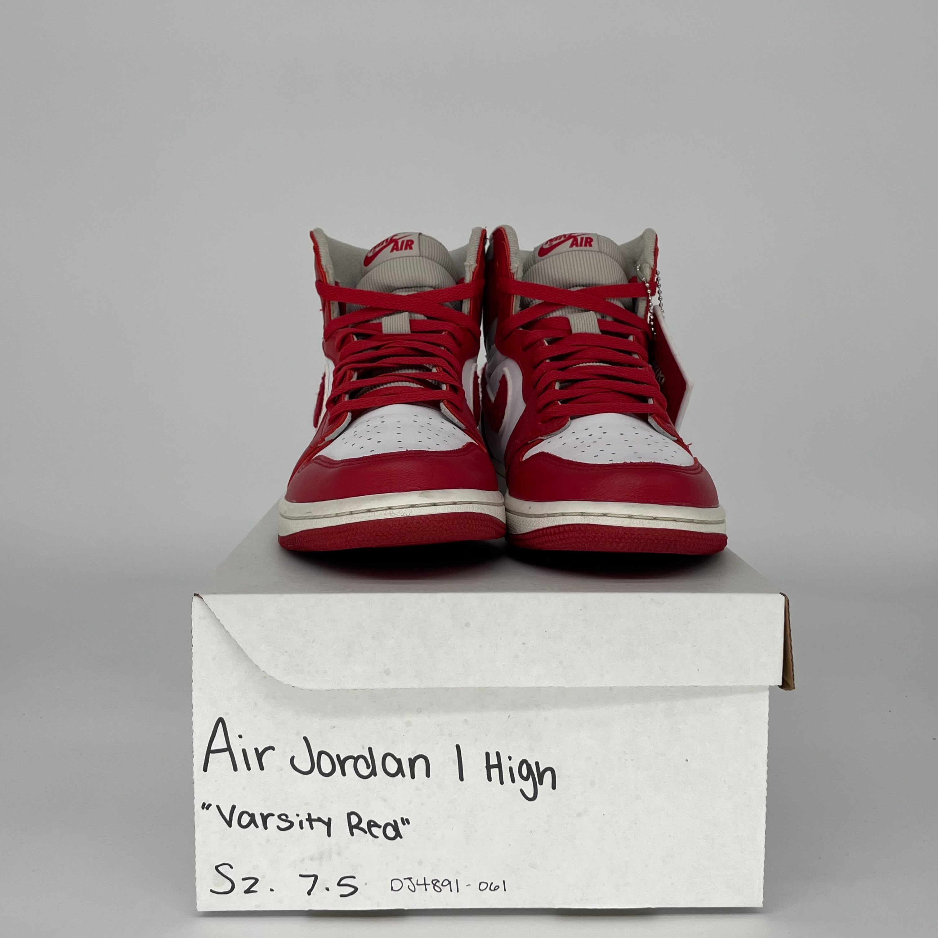 AIR JORDAN 1 VARSITY RED W SIZE 7.5/9W DJ4891-061