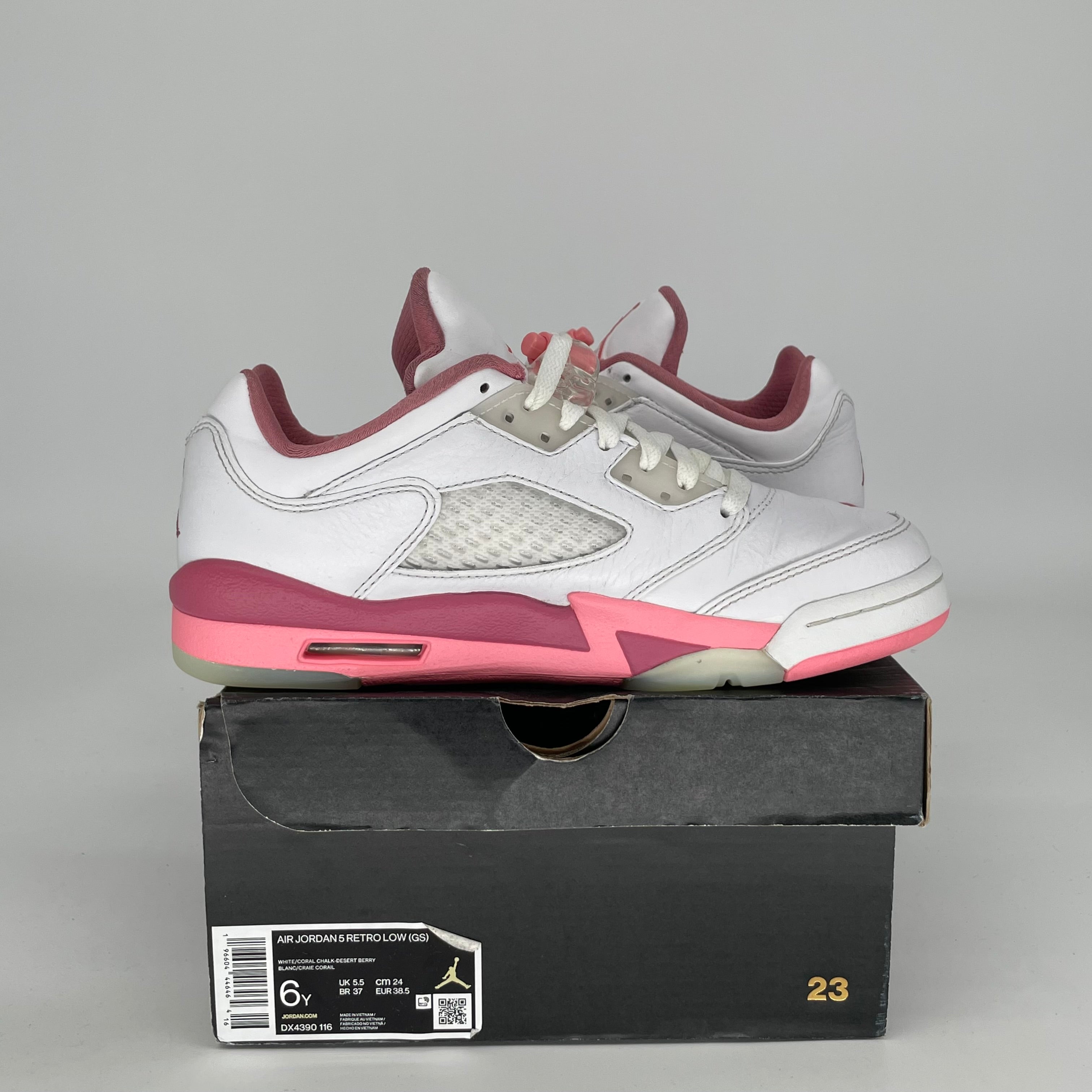 AIR JORDAN 5 LOW DESERT BERRY SIZE 6Y DX4390-116