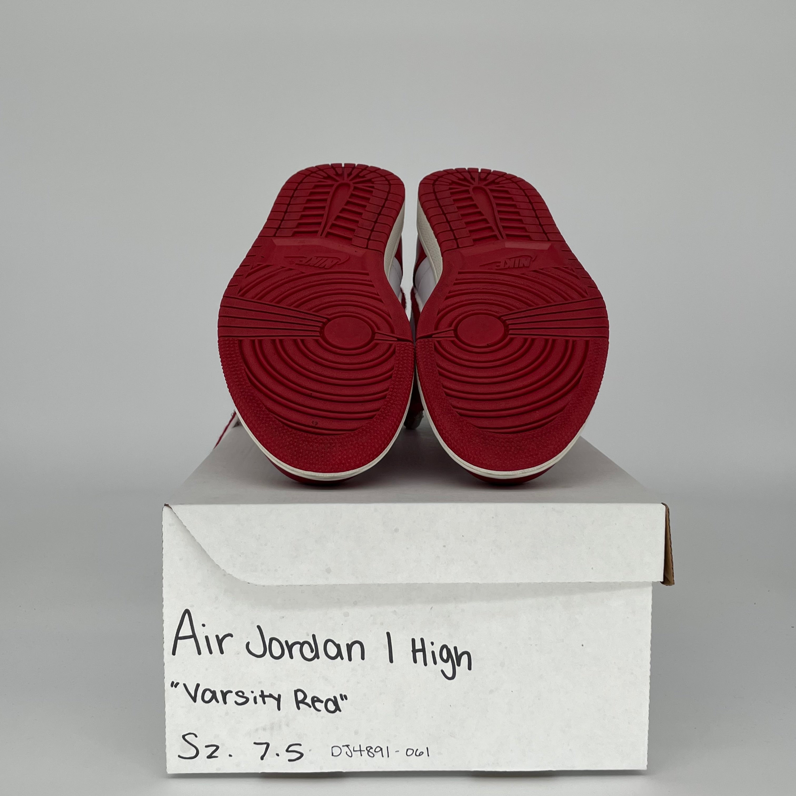 AIR JORDAN 1 VARSITY RED W SIZE 7.5/9W DJ4891-061