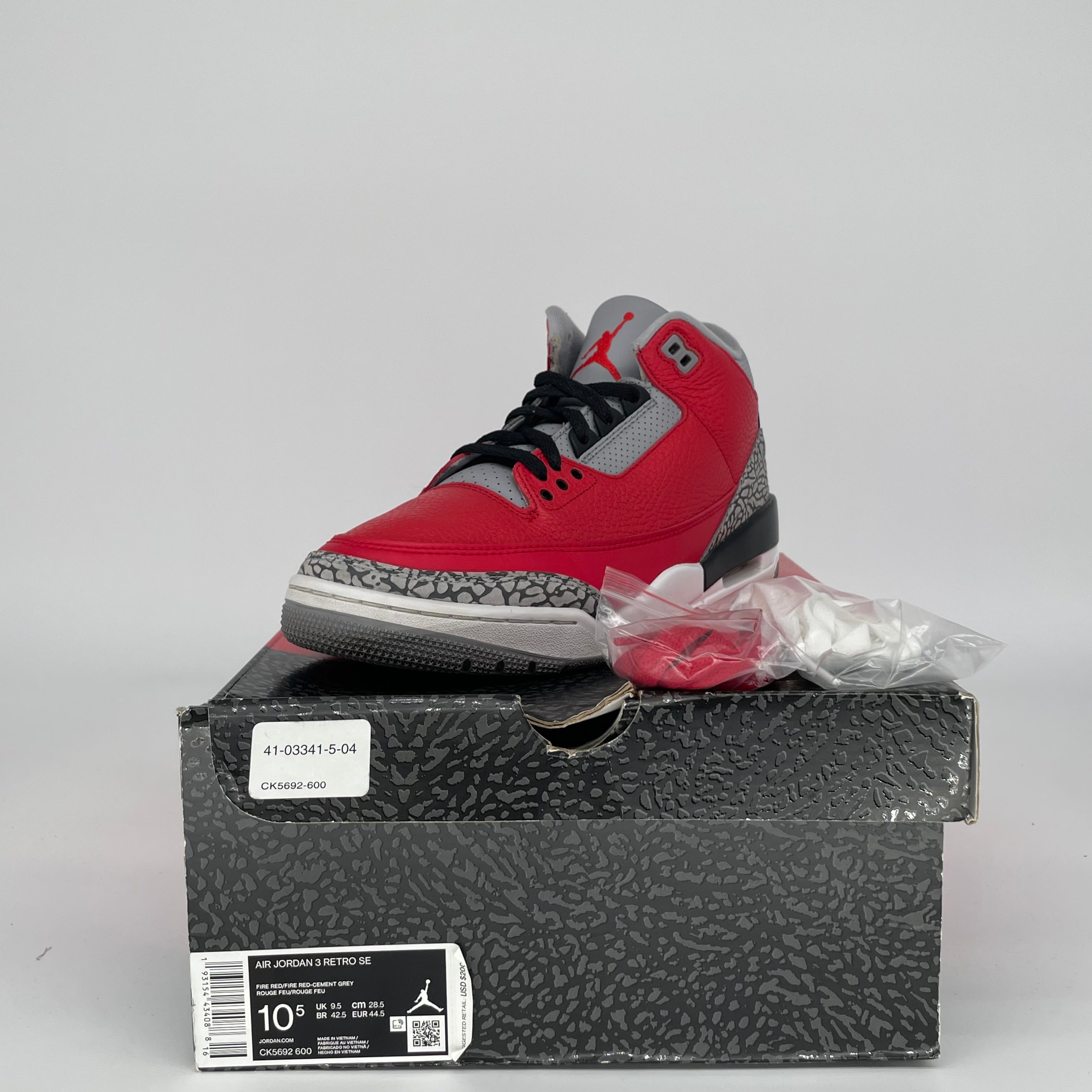 AIR JORDAN 3 UNITE SIZE 10.5 CK5692-600