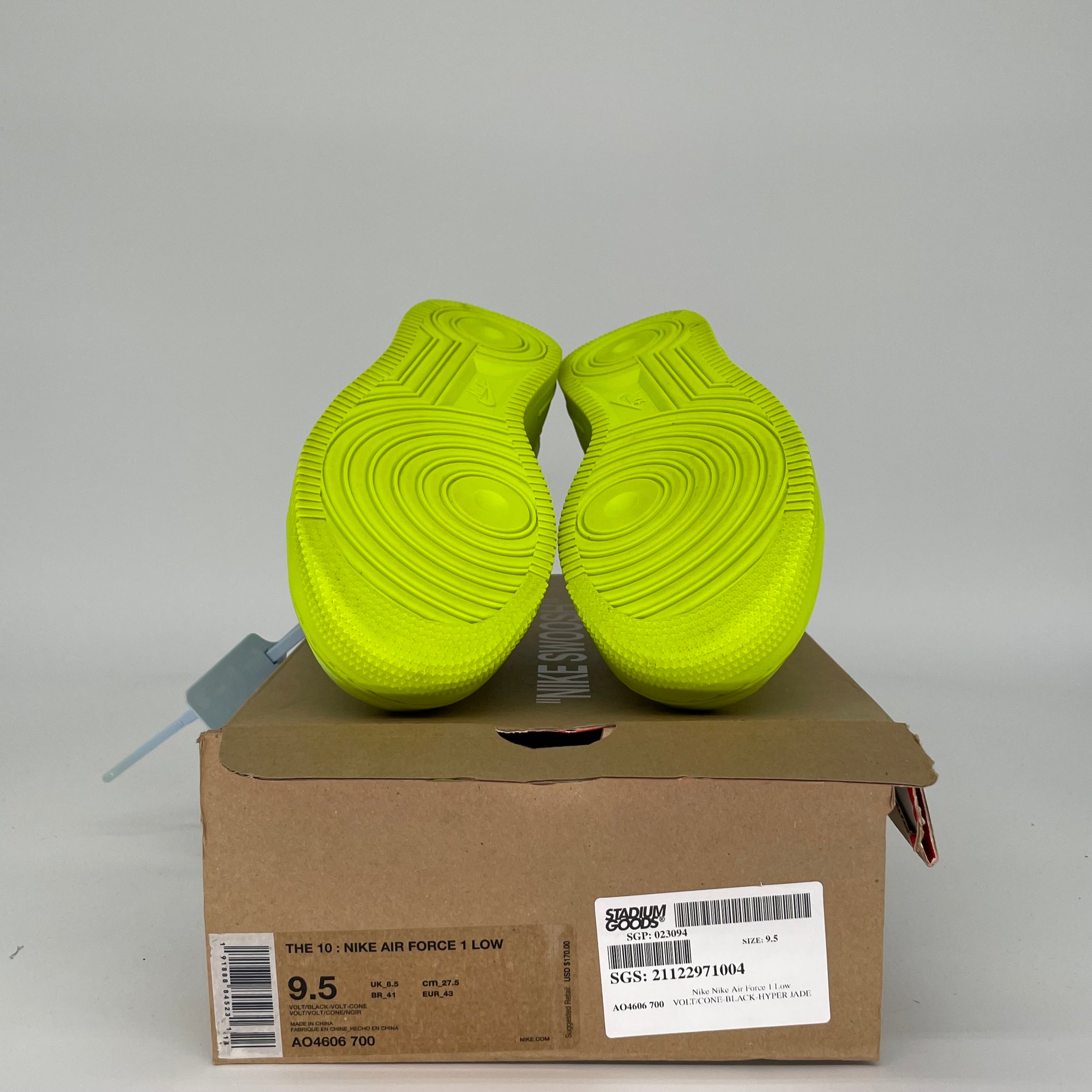 NIKE AF1 LOW OFF WHITE VOLT SIZE 9.5 AO4606-700