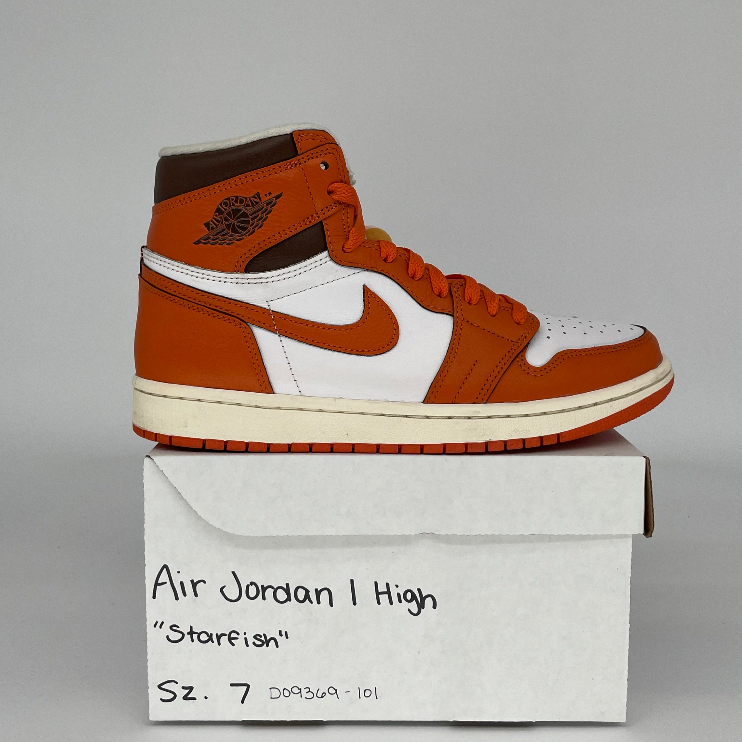 AIR JORDAN 1 STARFISH W SIZE 7/8.5W DO9369-101