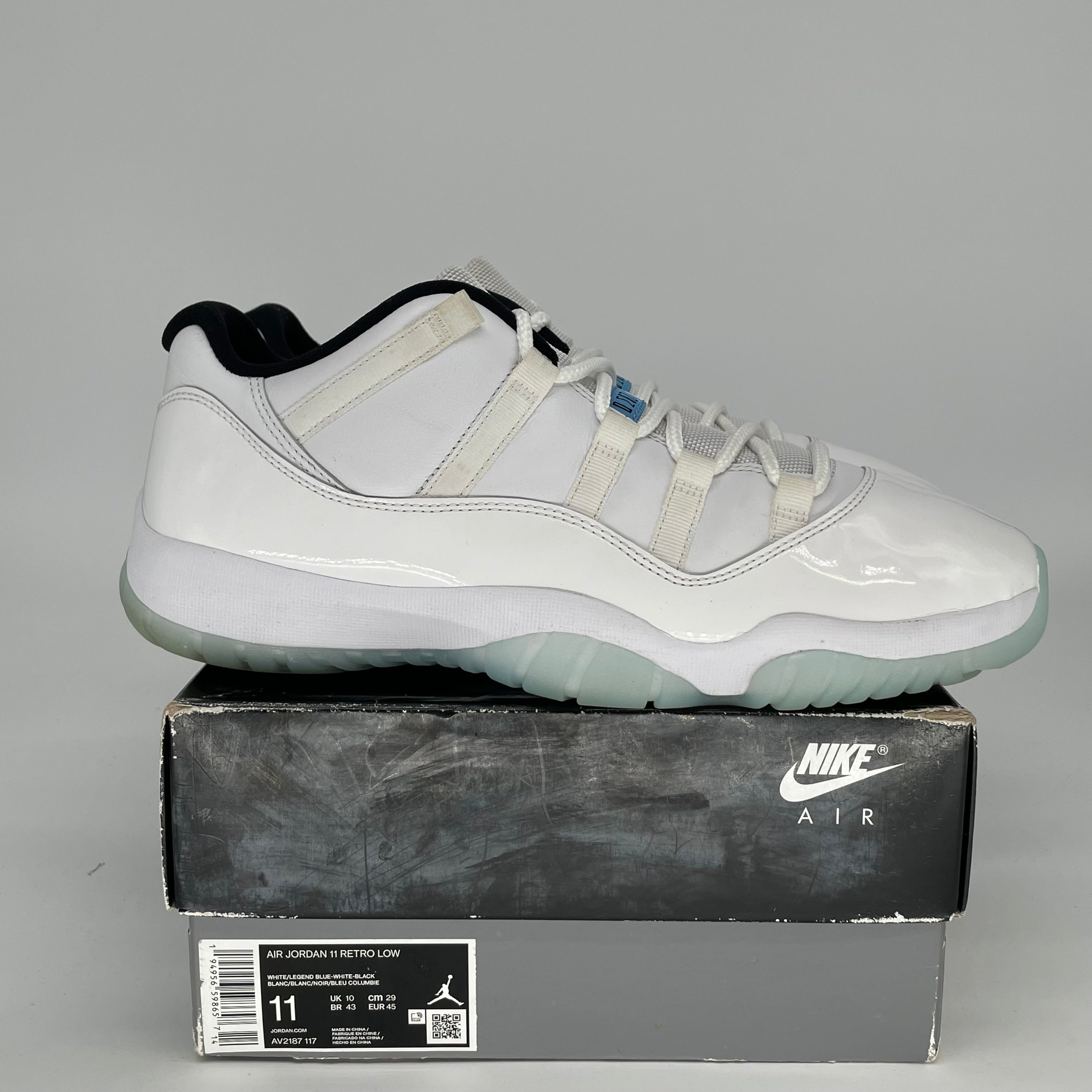 AIR JORDAN 11 LOW LEGEND BLUE SIZE 11 AV2187-117