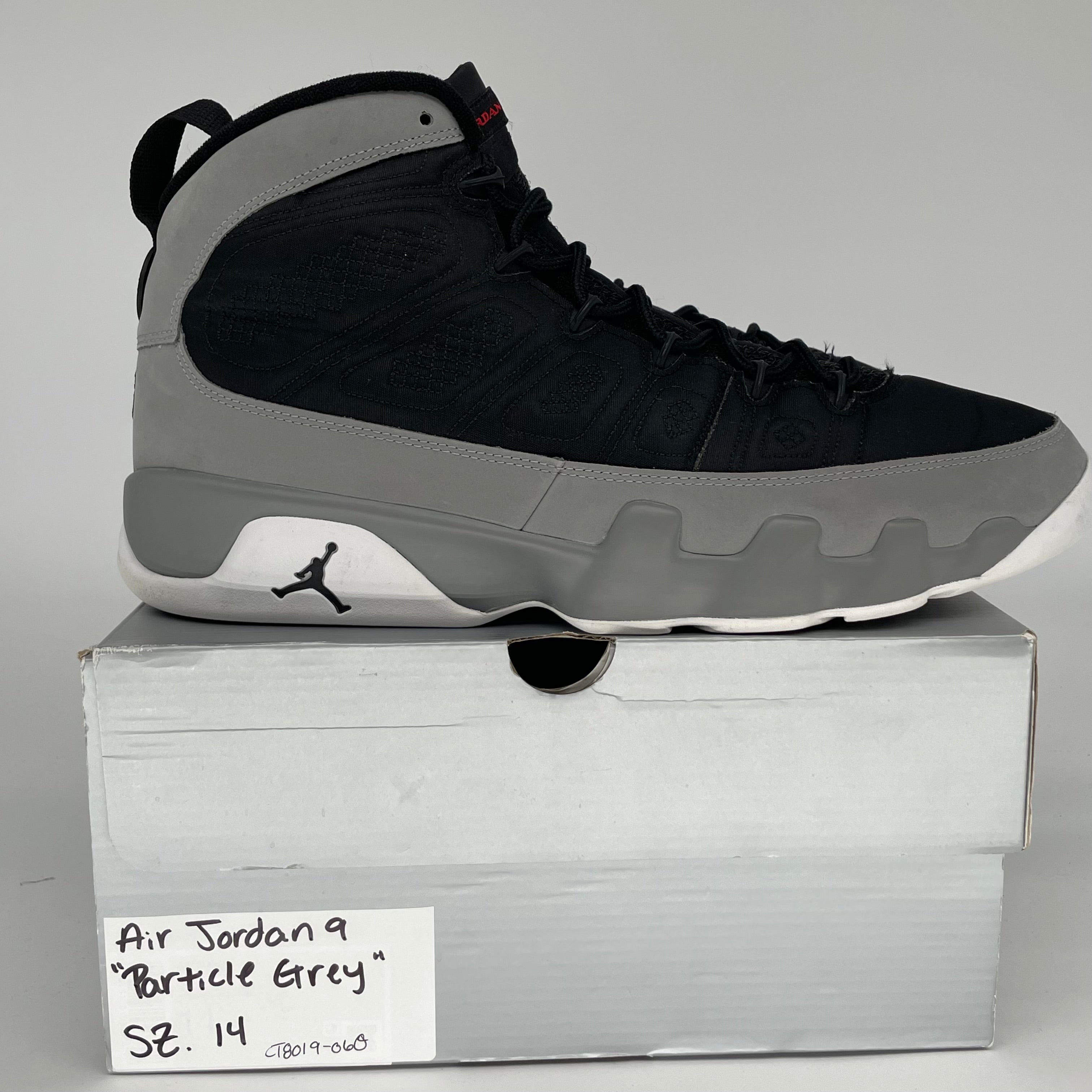 AIR JORDAN 9 PARTICLE GREY SIZE 14 CT8019-060