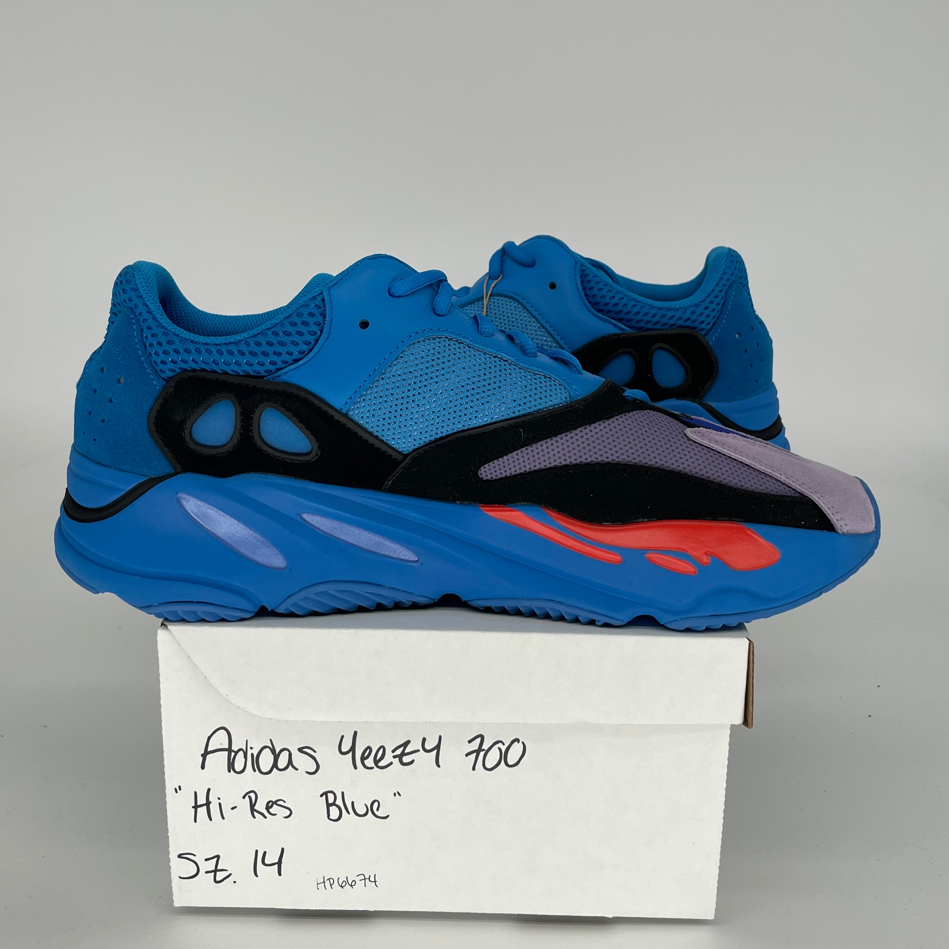 ADIDAS YEEZY 700 HI-RES BLUE SIZE 14 HP6674